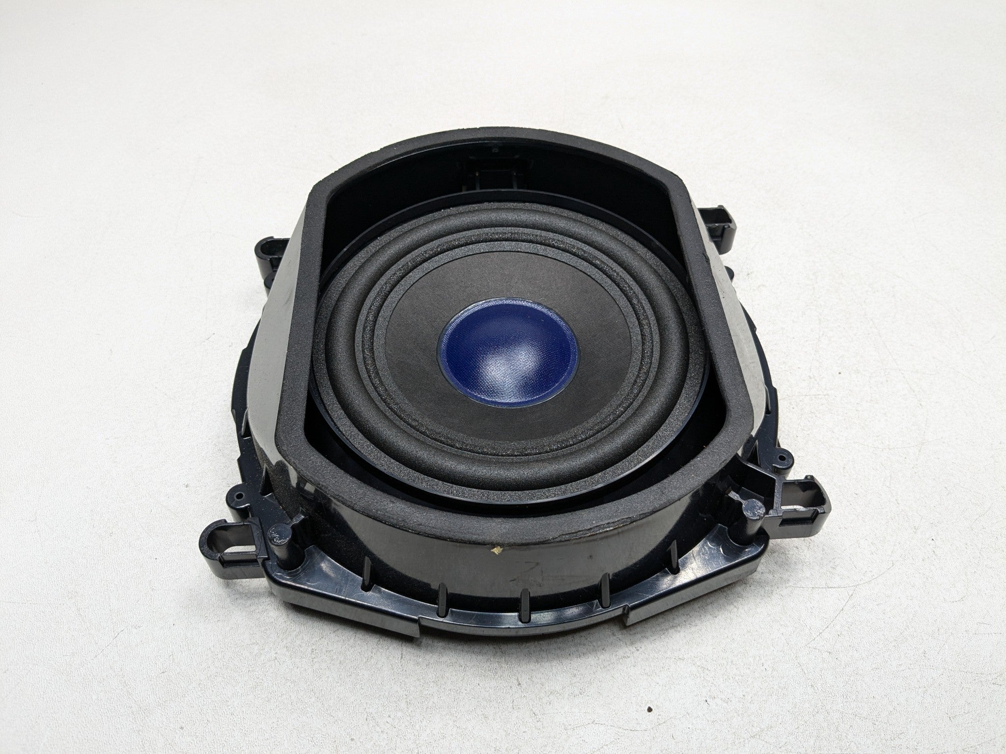 07 - 10 BMW X5 OEM SUBWOOFER SPEAKER AUDIO BASSBOX RIGHT PASSENGER SIDE FLOOR