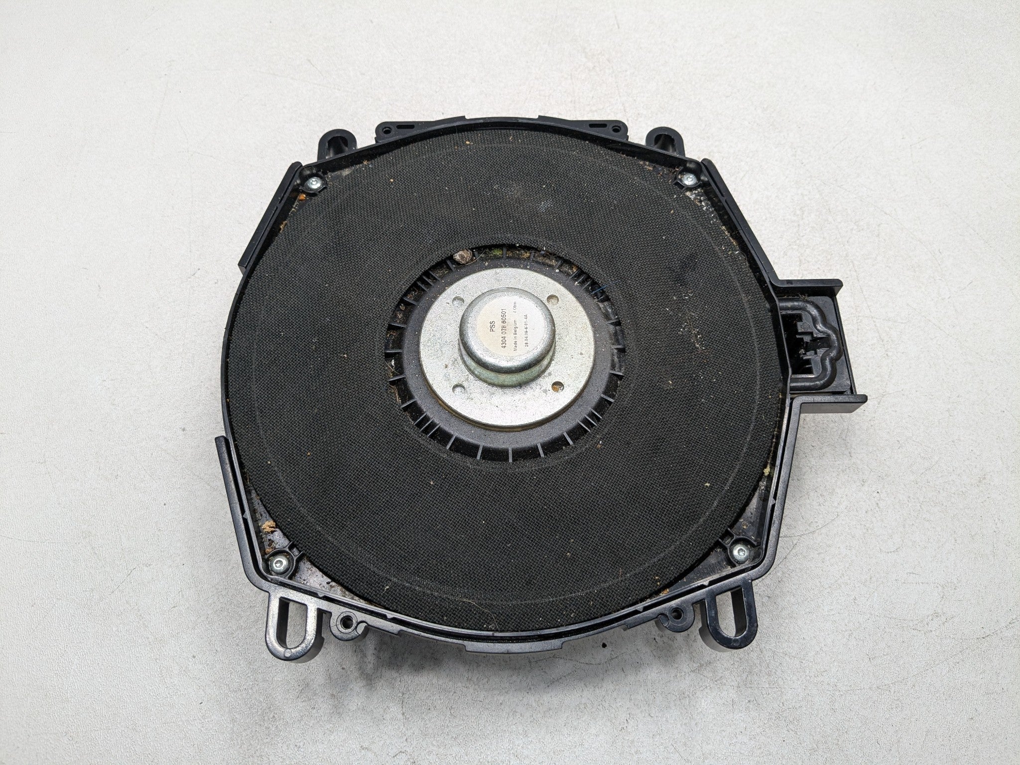 07 - 10 BMW X5 OEM SUBWOOFER SPEAKER AUDIO BASSBOX RIGHT PASSENGER SIDE FLOOR