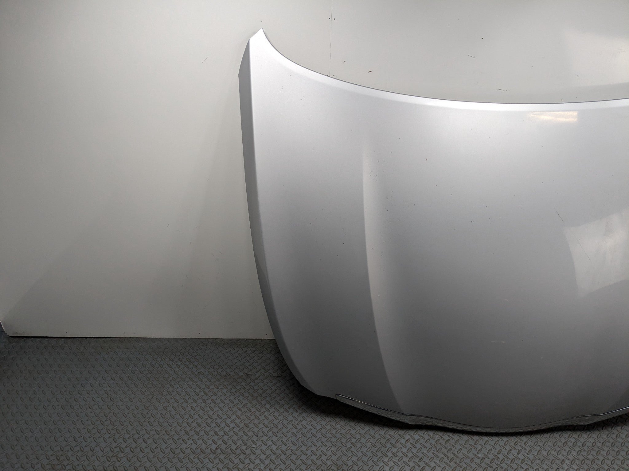 11 - 13 HYUNDAI SONATA OEM FRONT HOOD BONNET SHELL PANEL ASSEMBLY RADIANT SILVER