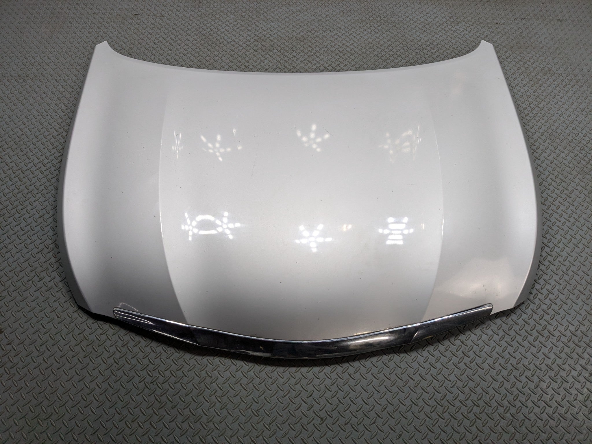11 - 13 HYUNDAI SONATA OEM FRONT HOOD BONNET SHELL PANEL ASSEMBLY RADIANT SILVER