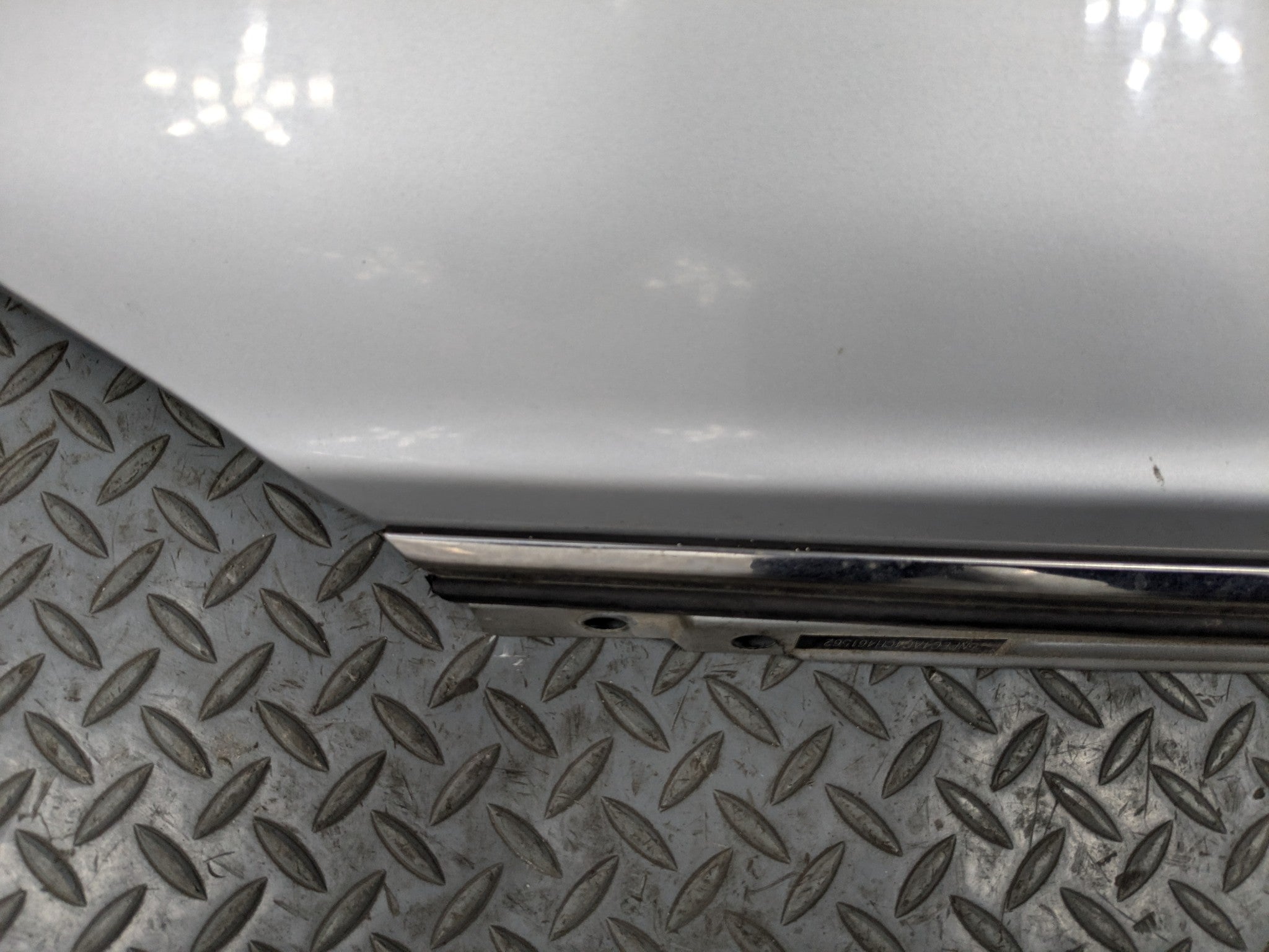 11 - 2013 HYUNDAI SONATA OEM FENDER COVER PANEL RADIANT SILVER FRONT RIGHT SIDE