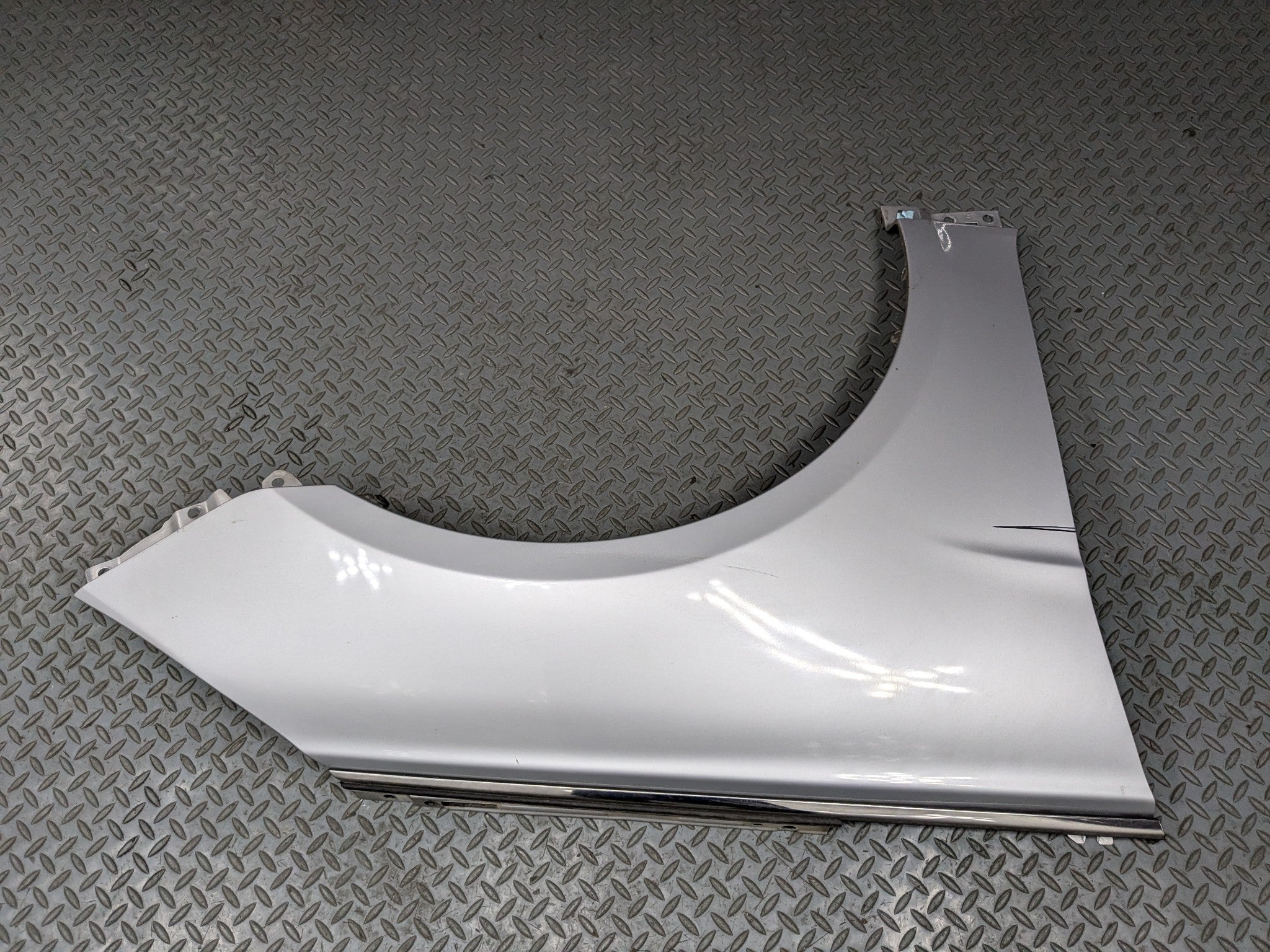 11 - 2013 HYUNDAI SONATA OEM FENDER COVER PANEL RADIANT SILVER FRONT RIGHT SIDE