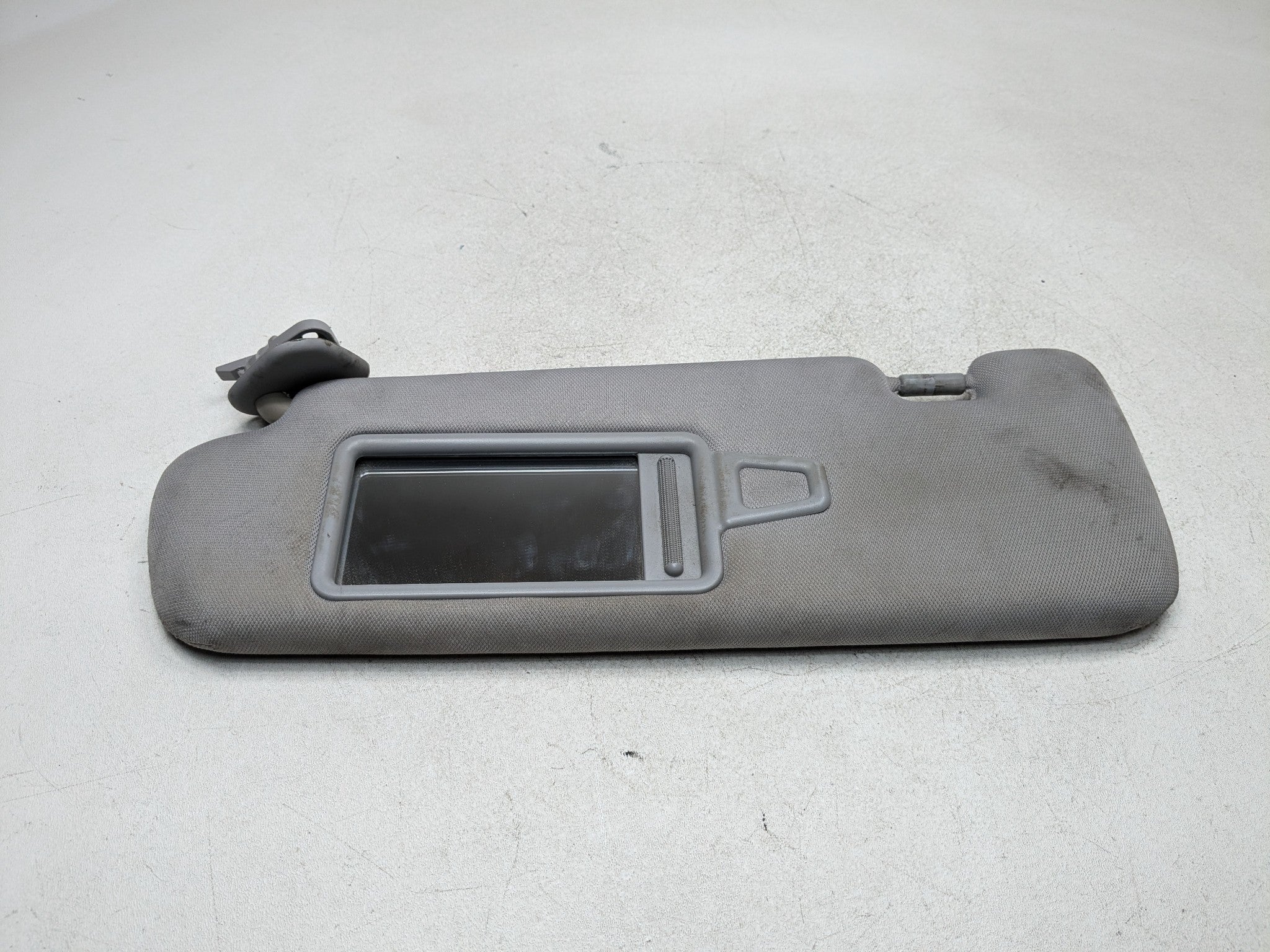 11 - 13 HYUNDAI SONATA OEM SUN VISOR INTERIOR UPPER ROOF FRONT LEFT DRIVER SIDE