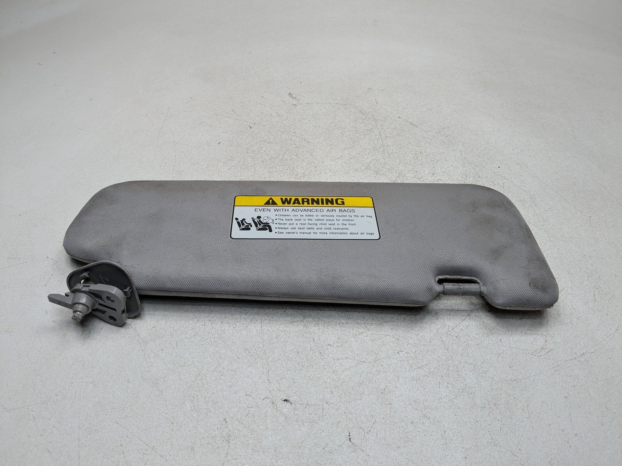 11 - 13 HYUNDAI SONATA OEM SUN VISOR INTERIOR UPPER ROOF FRONT LEFT DRIVER SIDE