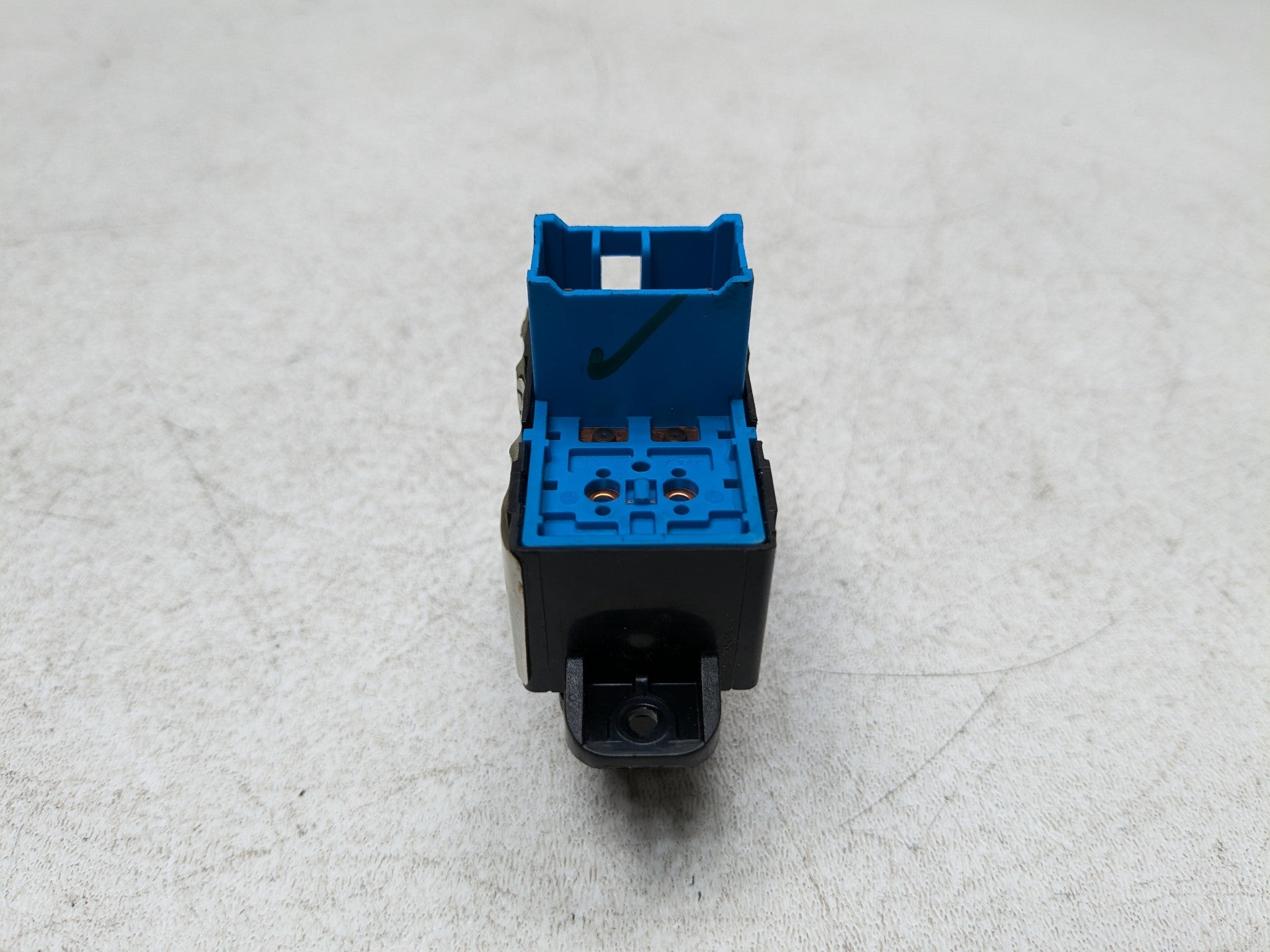 11 - 13 HYUNDAI SONATA OEM POWER WINDOW BUTTON SWITCH REAR RIGHT PASSENGER SIDE