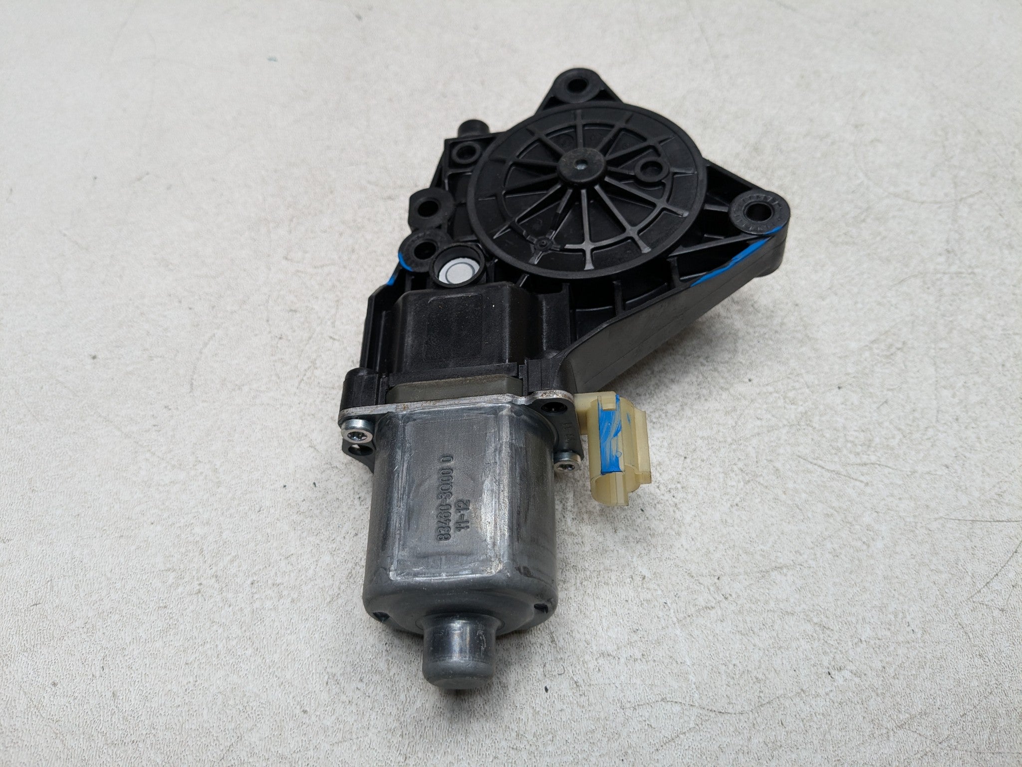 2011 - 2013 HYUNDAI SONATA OEM POWER WINDOW MOTOR REAR RIGHT PASSENGER SIDE