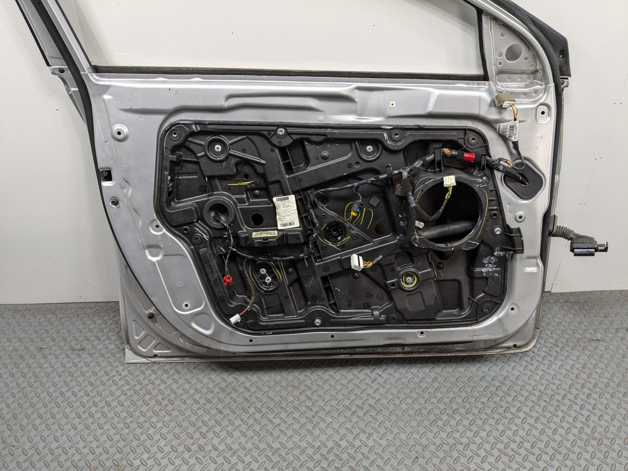 11-13 HYUNDAI SONATA OEM DOOR SHELL PANEL RADIANT SILVER FRONT LEFT DRIVER SIDE
