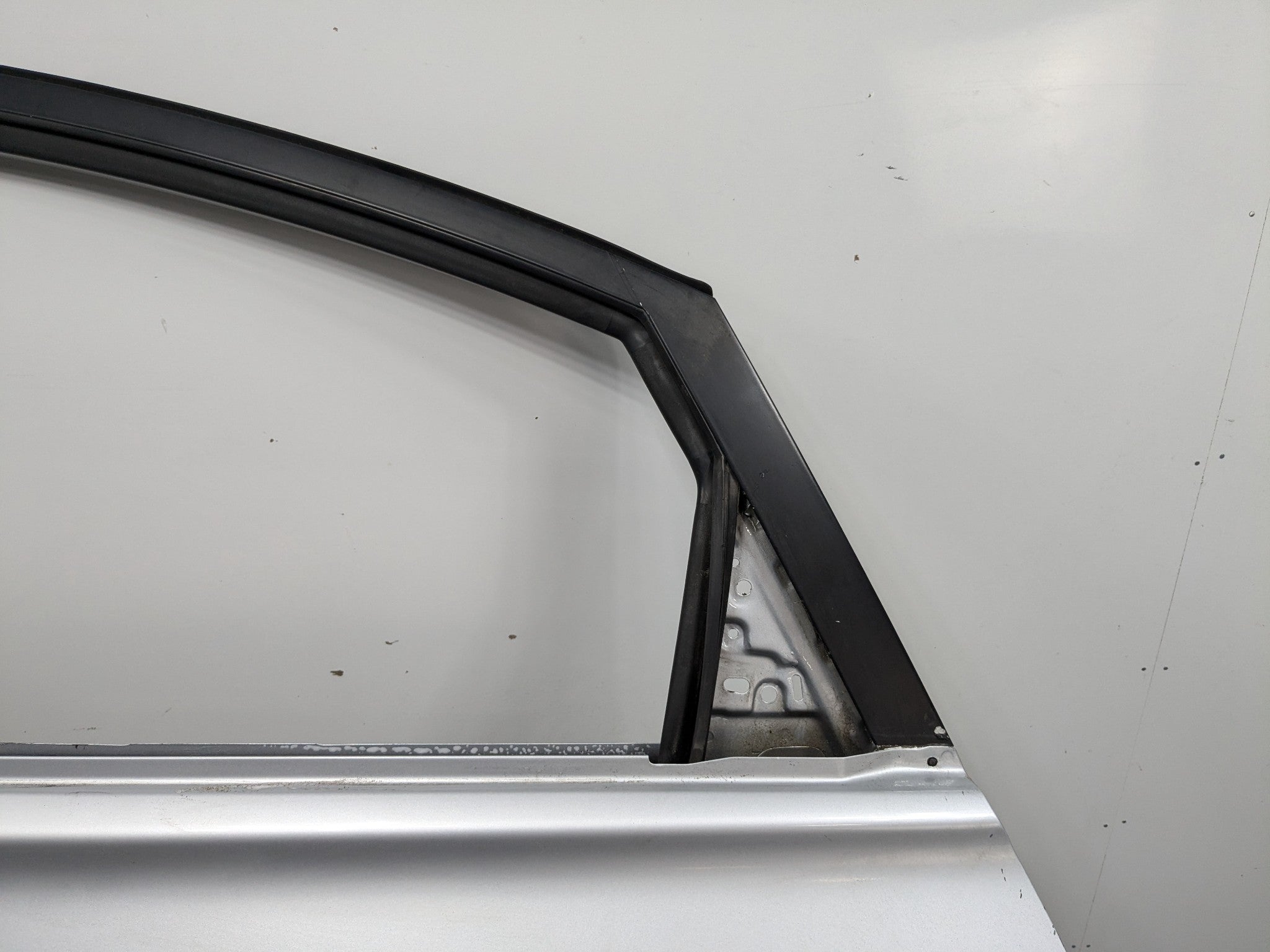 11-13 HYUNDAI SONATA OEM DOOR SHELL PANEL RADIANT SILVER REAR LEFT DRIVER SIDE