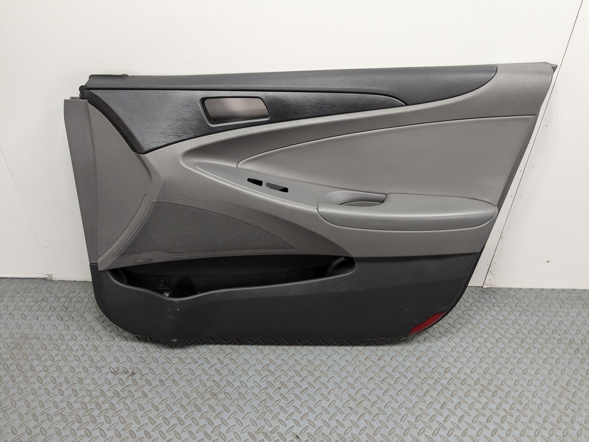 11 - 13 HYUNDAI SONATA OEM INTERIOR DOOR TRIM PANEL FRONT RIGHT PASSENGER SIDE