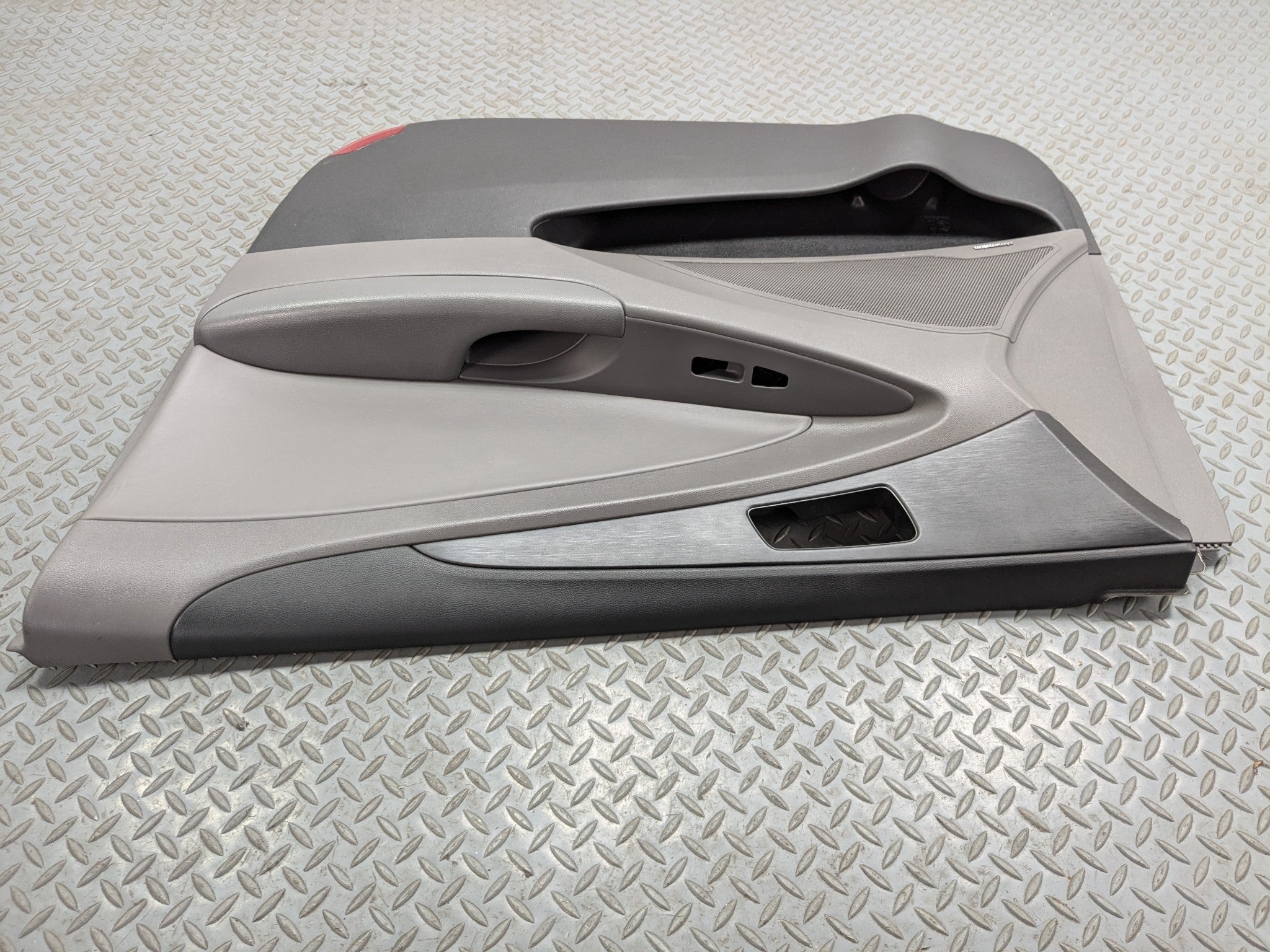 11 - 13 HYUNDAI SONATA OEM INTERIOR DOOR TRIM PANEL FRONT RIGHT PASSENGER SIDE