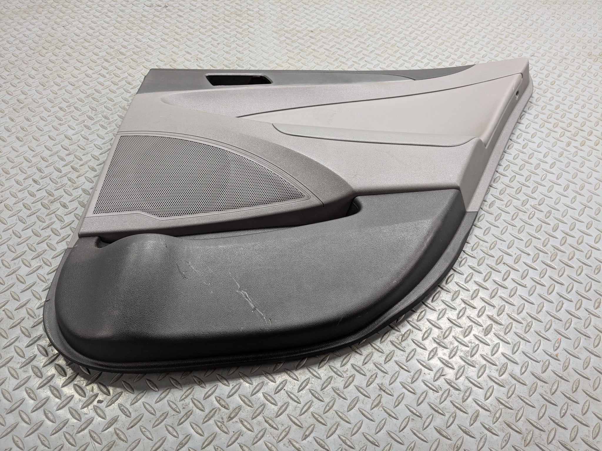 11 - 13 HYUNDAI SONATA OEM INTERIOR DOOR TRIM PANEL REAR RIGHT PASSENGER SIDE
