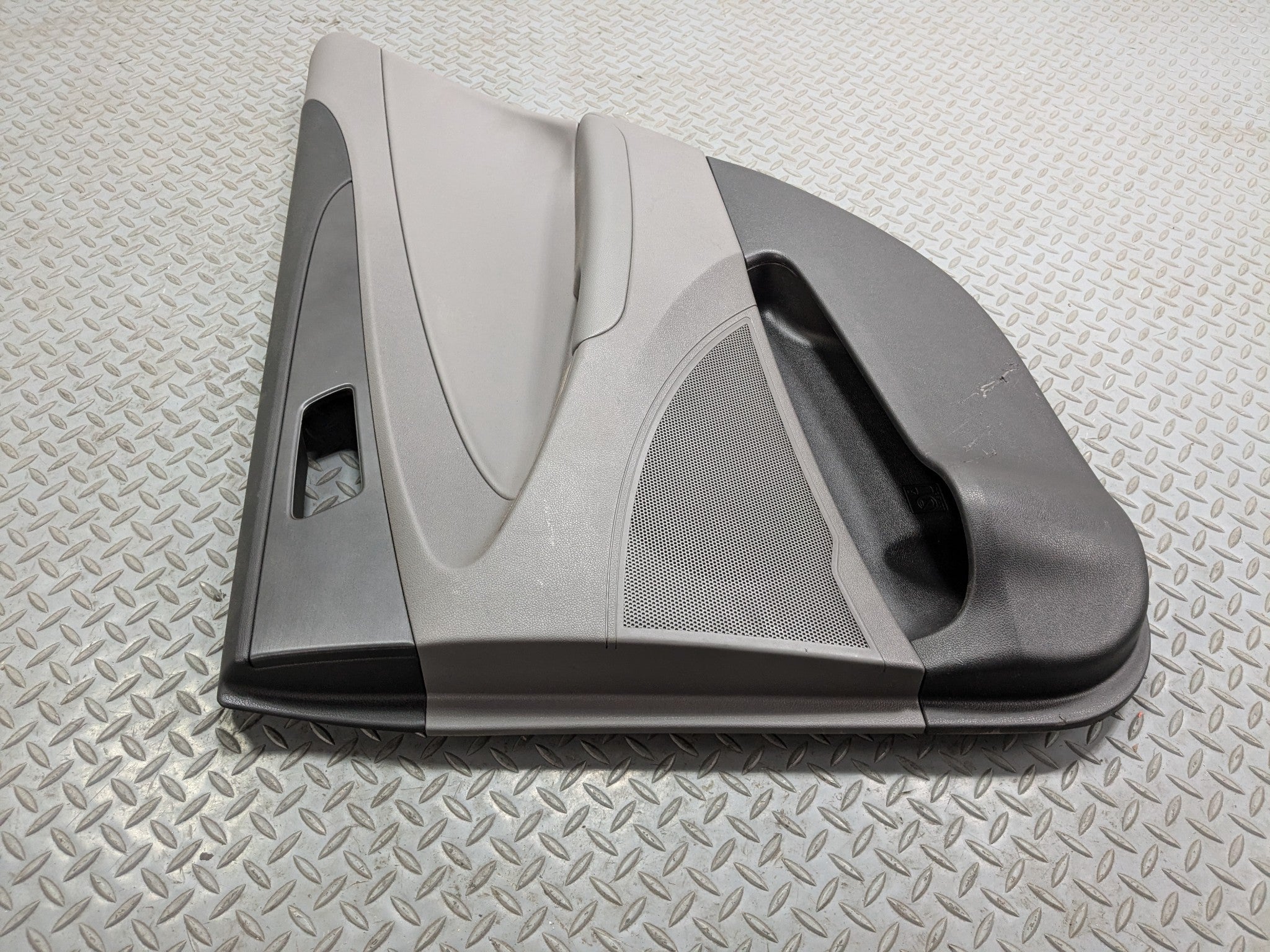 11 - 13 HYUNDAI SONATA OEM INTERIOR DOOR TRIM PANEL REAR RIGHT PASSENGER SIDE