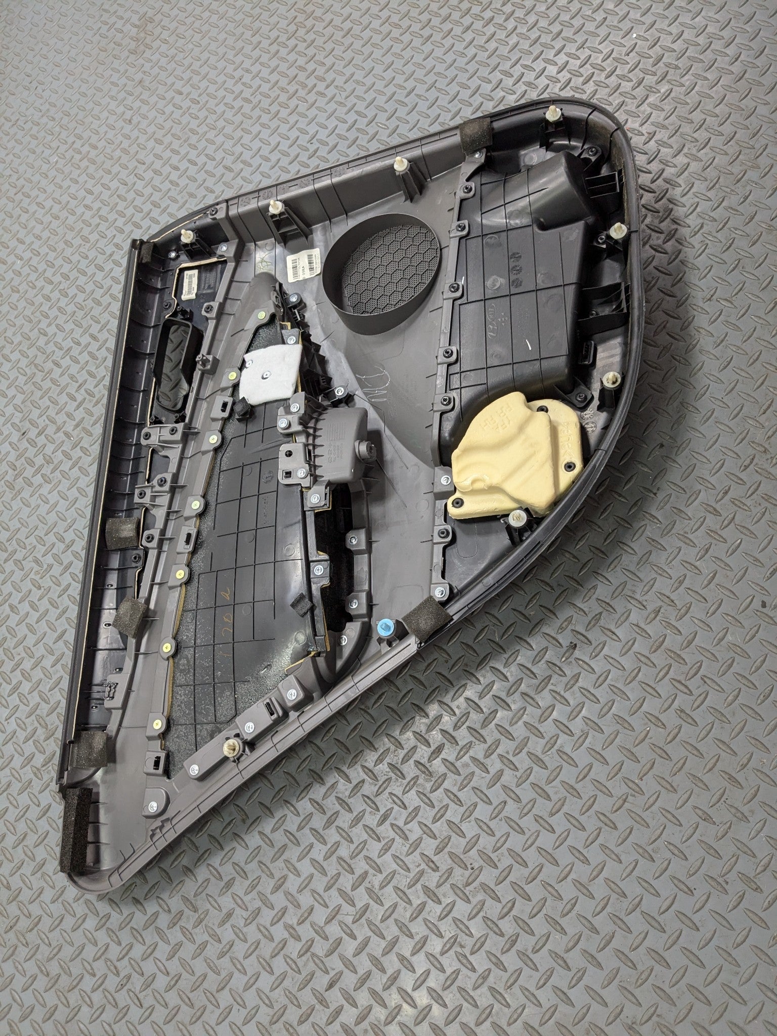 11 - 13 HYUNDAI SONATA OEM INTERIOR DOOR TRIM PANEL REAR RIGHT PASSENGER SIDE