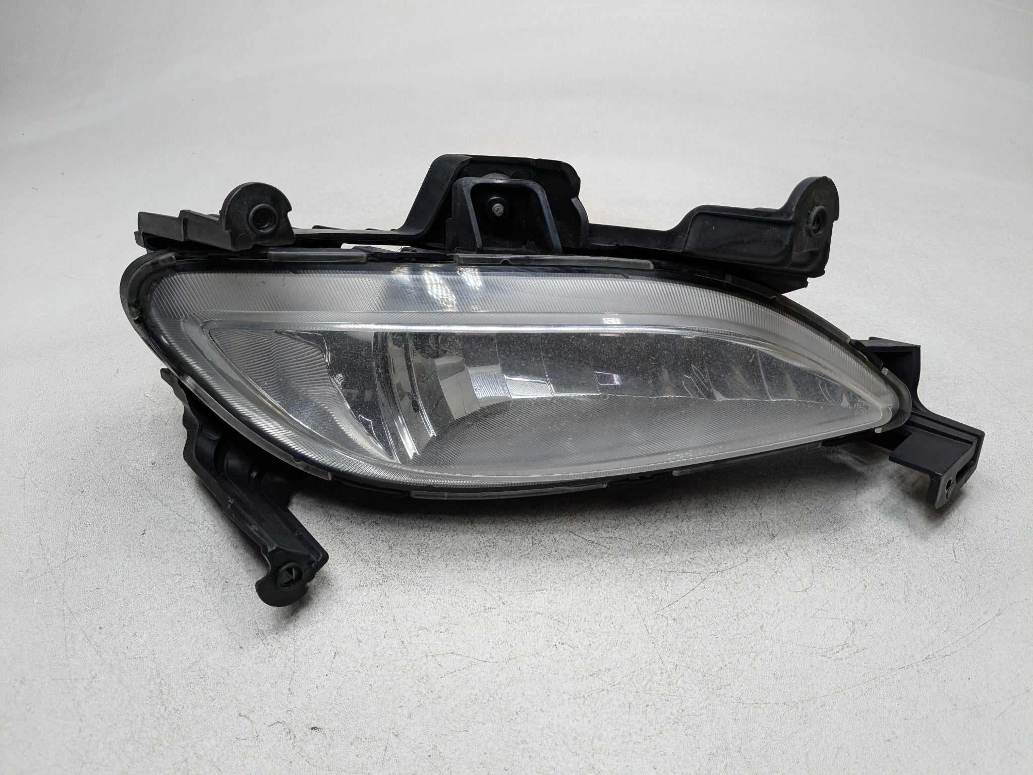 2011 - 2013 HYUNDAI SONATA OEM BUMPER FOG LIGHT LAMP ASSEMBLY FRONT LEFT SIDE