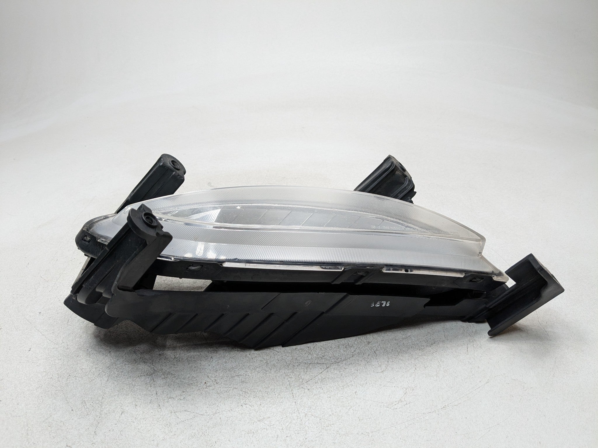 2011 - 2013 HYUNDAI SONATA OEM BUMPER FOG LIGHT LAMP ASSEMBLY FRONT LEFT SIDE