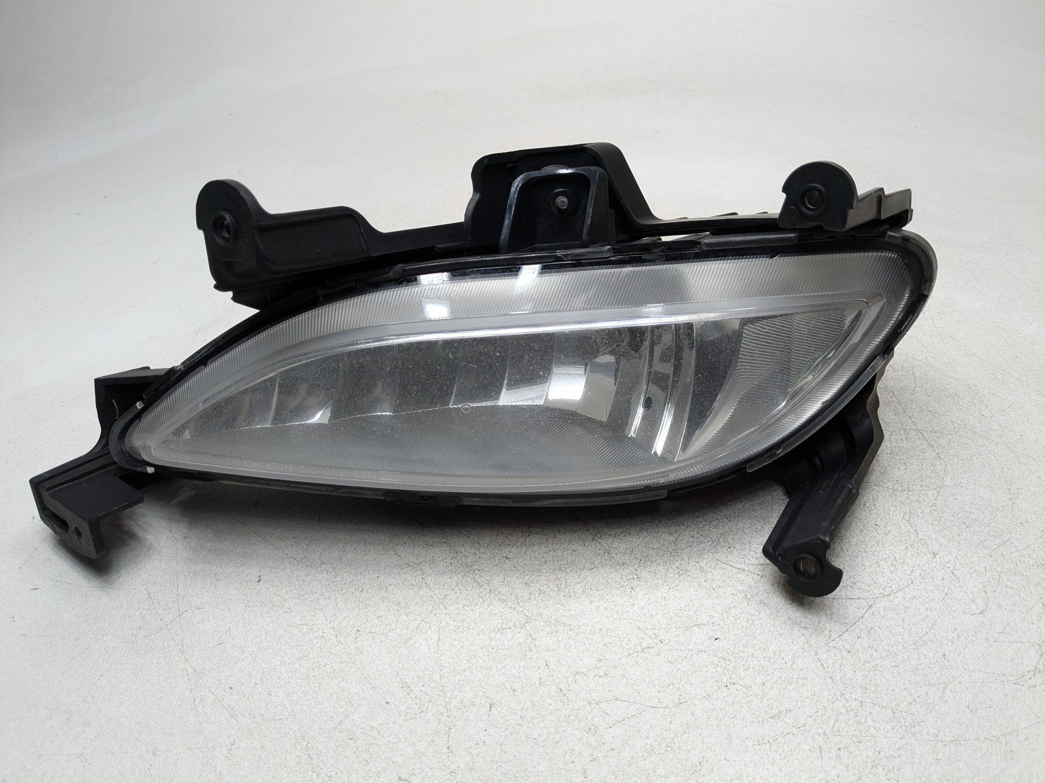 2011 - 2013 HYUNDAI SONATA OEM BUMPER FOG LIGHT LAMP ASSEMBLY FRONT RIGHT SIDE