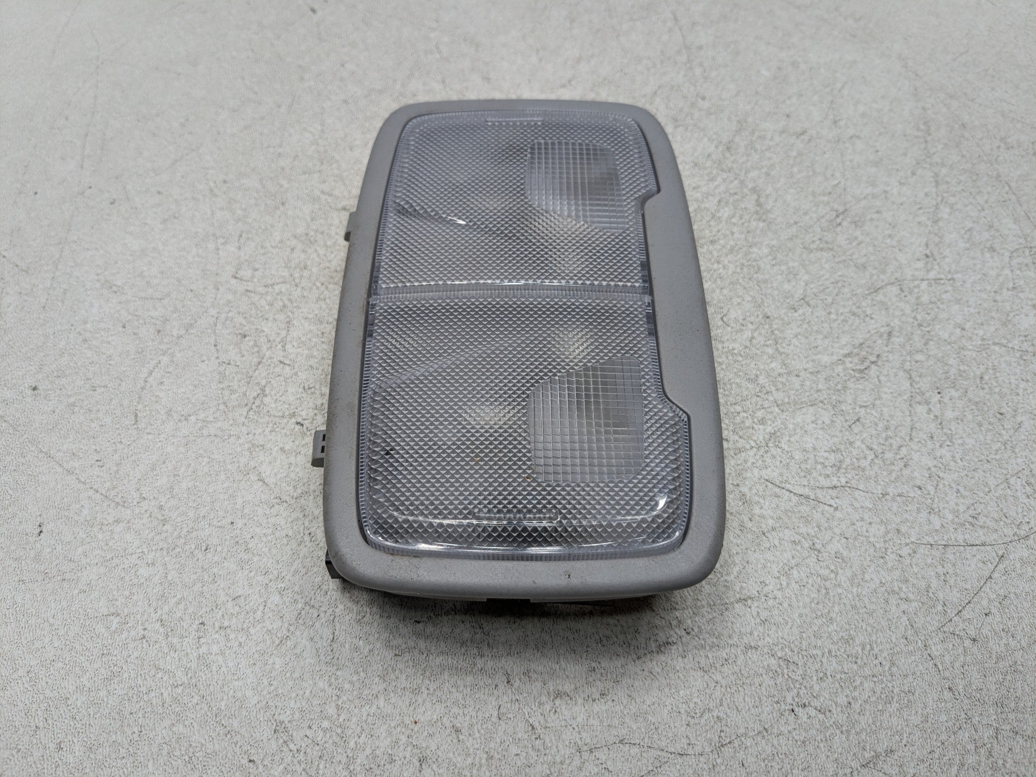 11 - 13 HYUNDAI SONATA OEM ROOF OVERHEAD INTERIOR DOME READING MAP LIGHT REAR