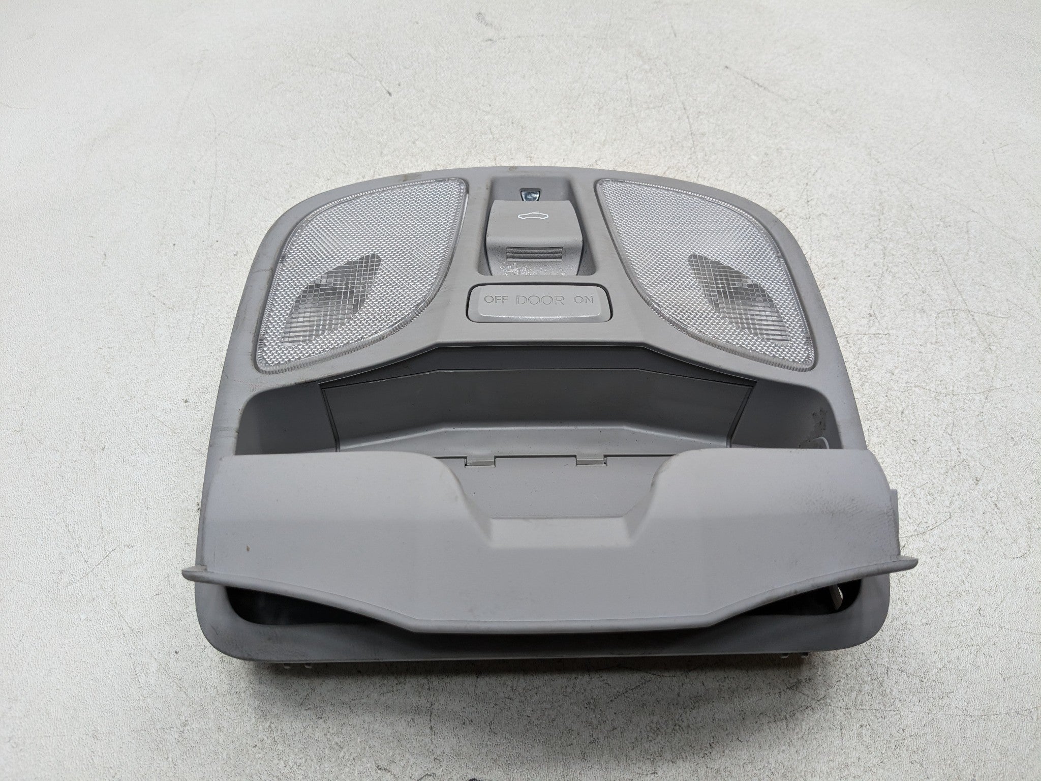 11 - 13 HYUNDAI SONATA OEM ROOF OVERHEAD INTERIOR DOME READING MAP LIGHT FRONT