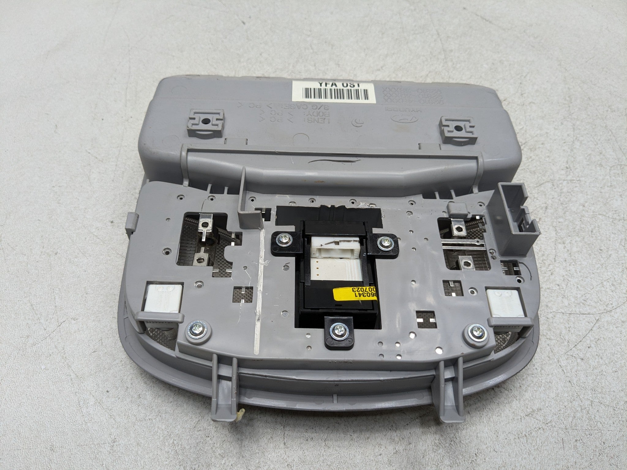 11 - 13 HYUNDAI SONATA OEM ROOF OVERHEAD INTERIOR DOME READING MAP LIGHT FRONT