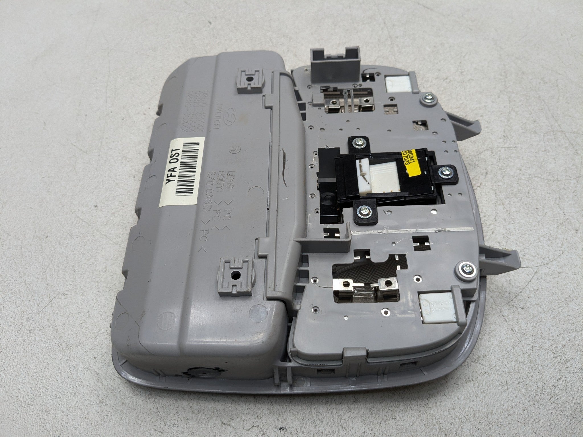 11 - 13 HYUNDAI SONATA OEM ROOF OVERHEAD INTERIOR DOME READING MAP LIGHT FRONT