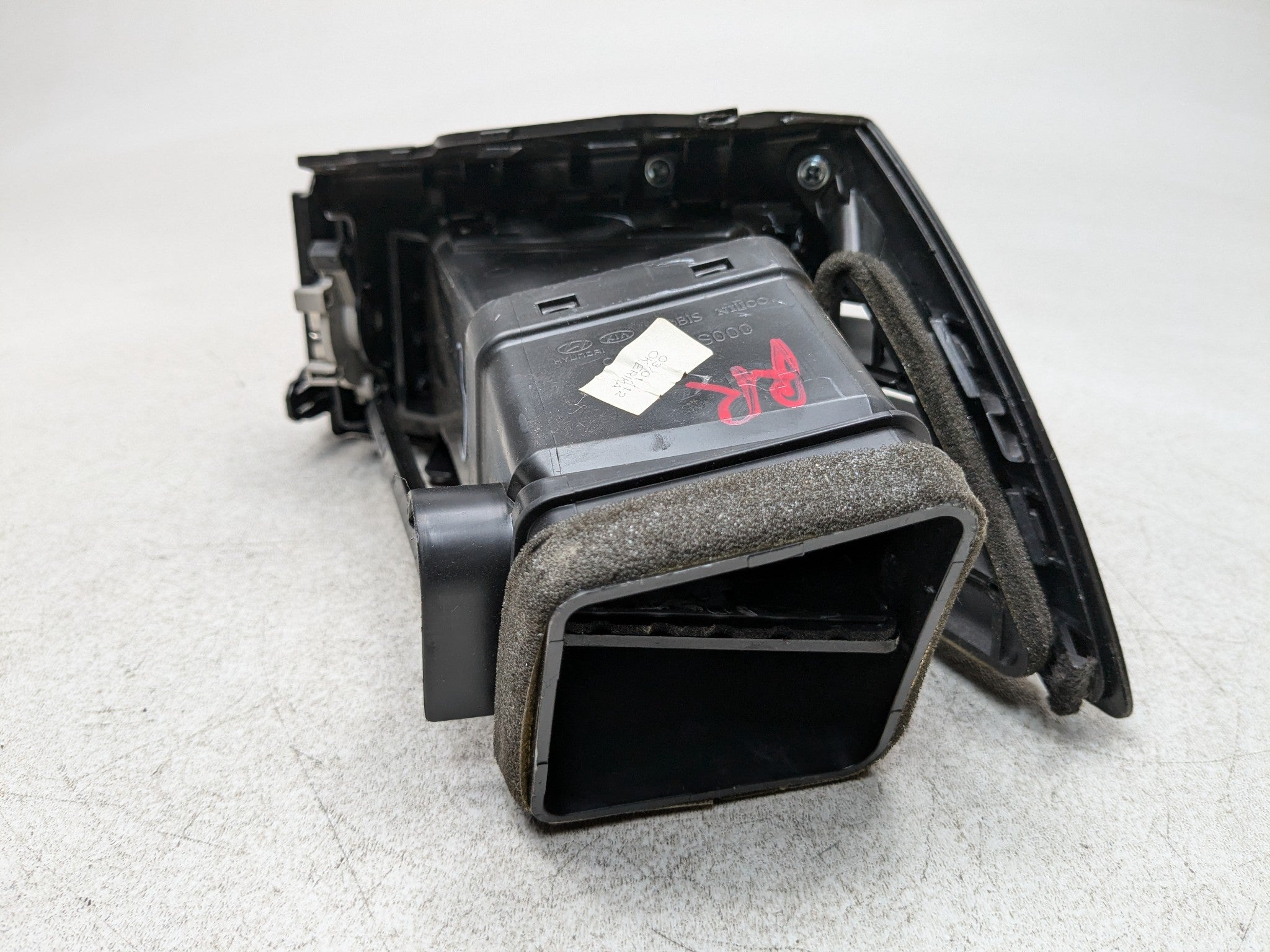 2011 - 2013 HYUNDAI SONATA OEM DASH PANEL AIR HEATER VENT FRONT RIGHT SIDE