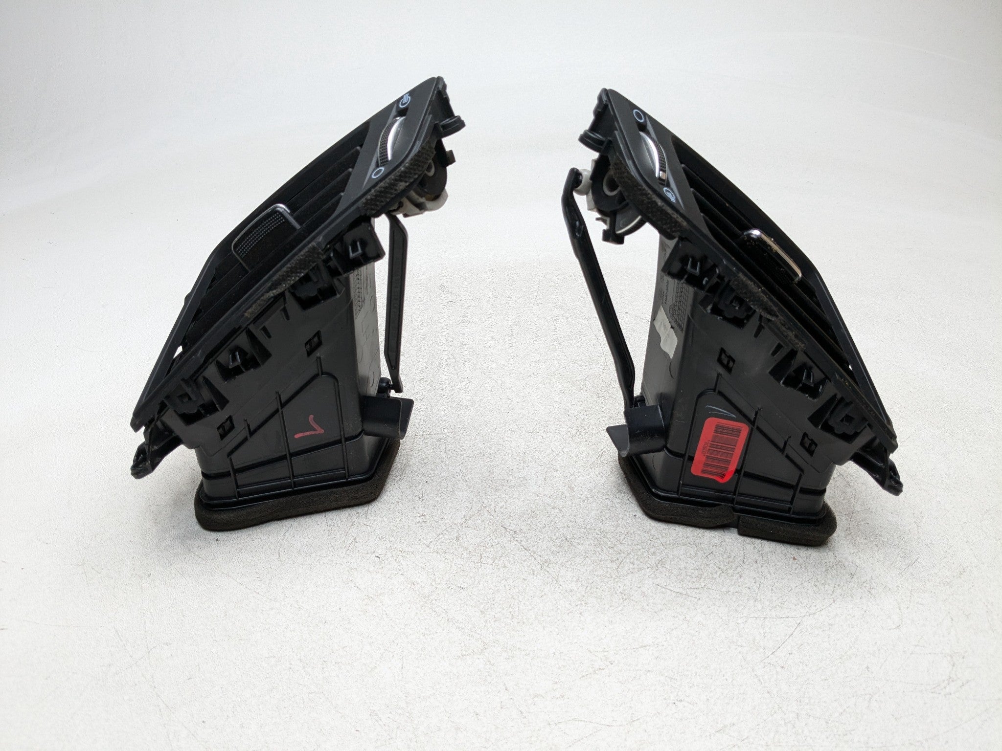 2011 - 2013 HYUNDAI SONATA OEM DASH PANEL AIR HEATER VENTS FRONT CENTER