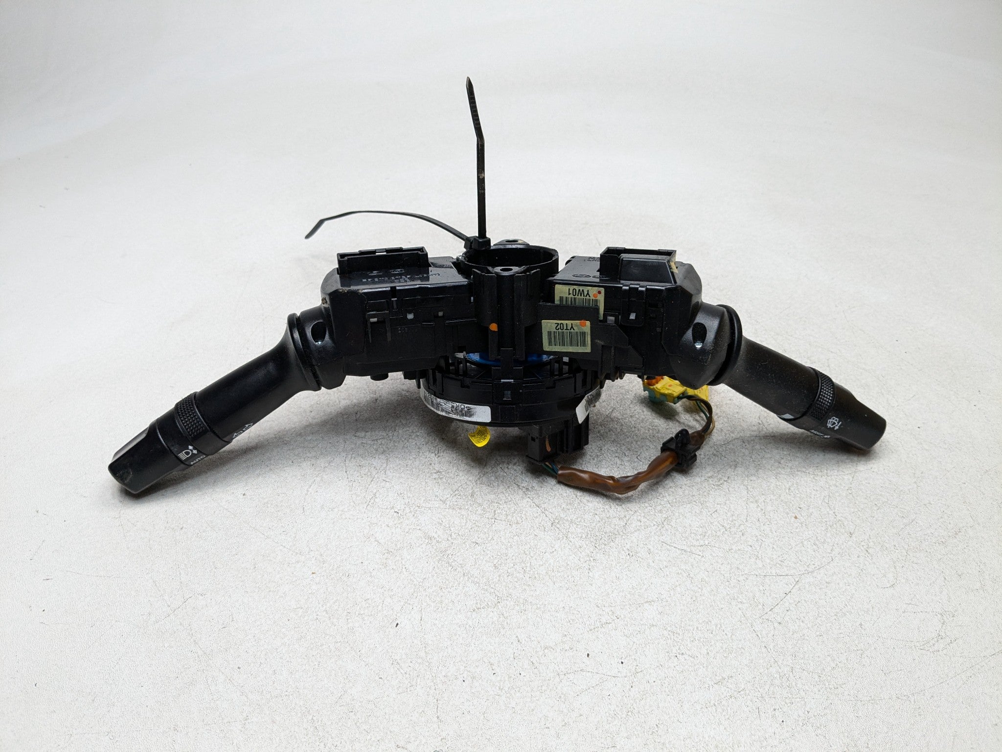 2011 - 2013 HYUNDAI SONATA OEM CLOCKSPRING TURN SIGNAL WIPER COMBINATION SWITCH