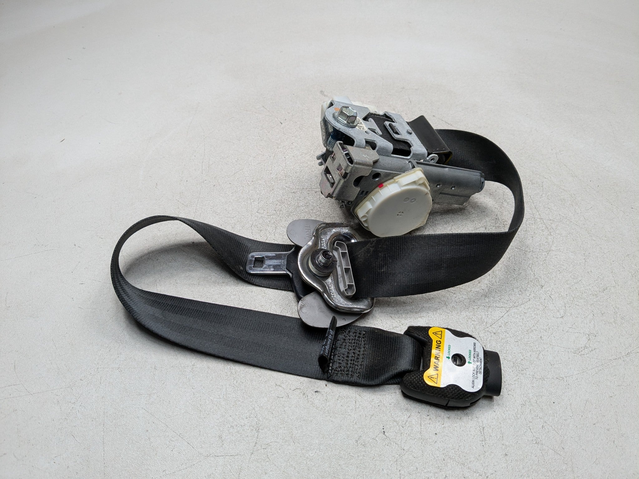 11 - 13 HYUNDAI SONATA OEM SEAT BELT RETRACTOR ASSEMBLY FRONT LEFT DRIVER SIDE