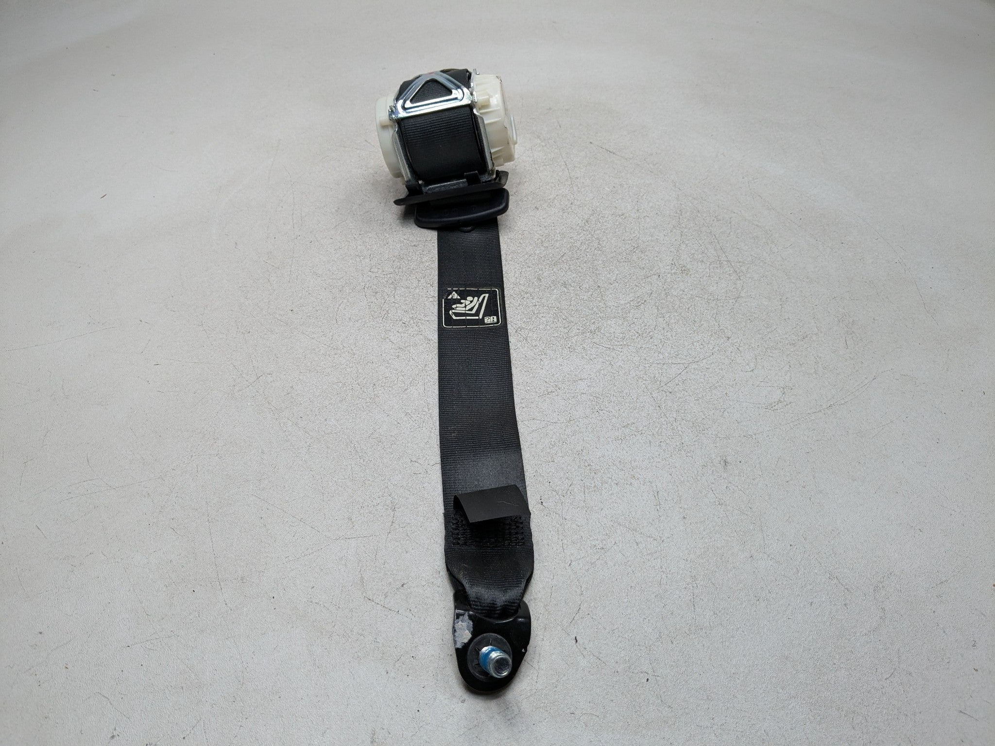 11 - 13 HYUNDAI SONATA OEM SEAT BELT RETRACTOR ASSEMBLY REAR LEFT DRIVER SIDE