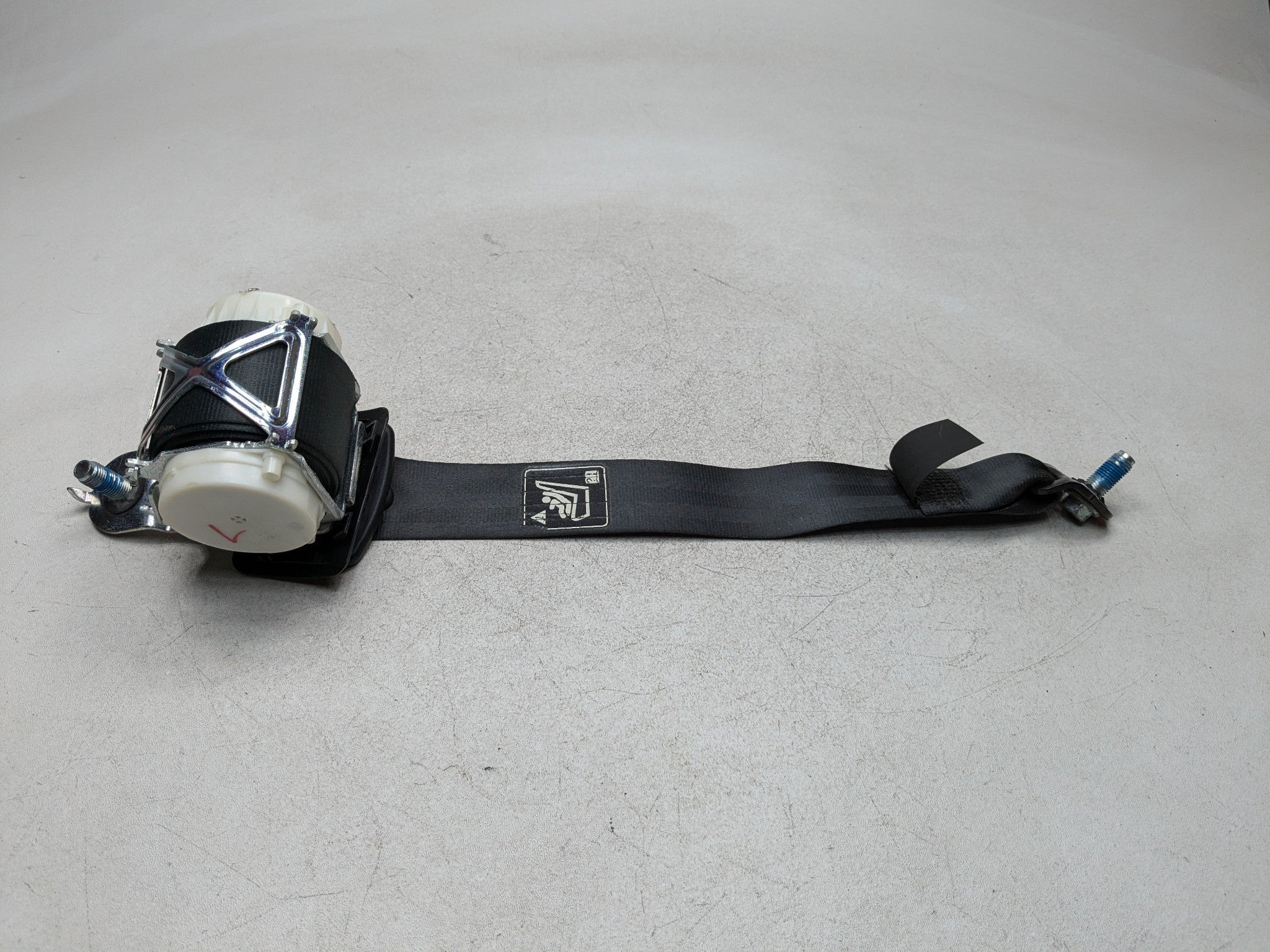 11 - 13 HYUNDAI SONATA OEM SEAT BELT RETRACTOR ASSEMBLY REAR LEFT DRIVER SIDE