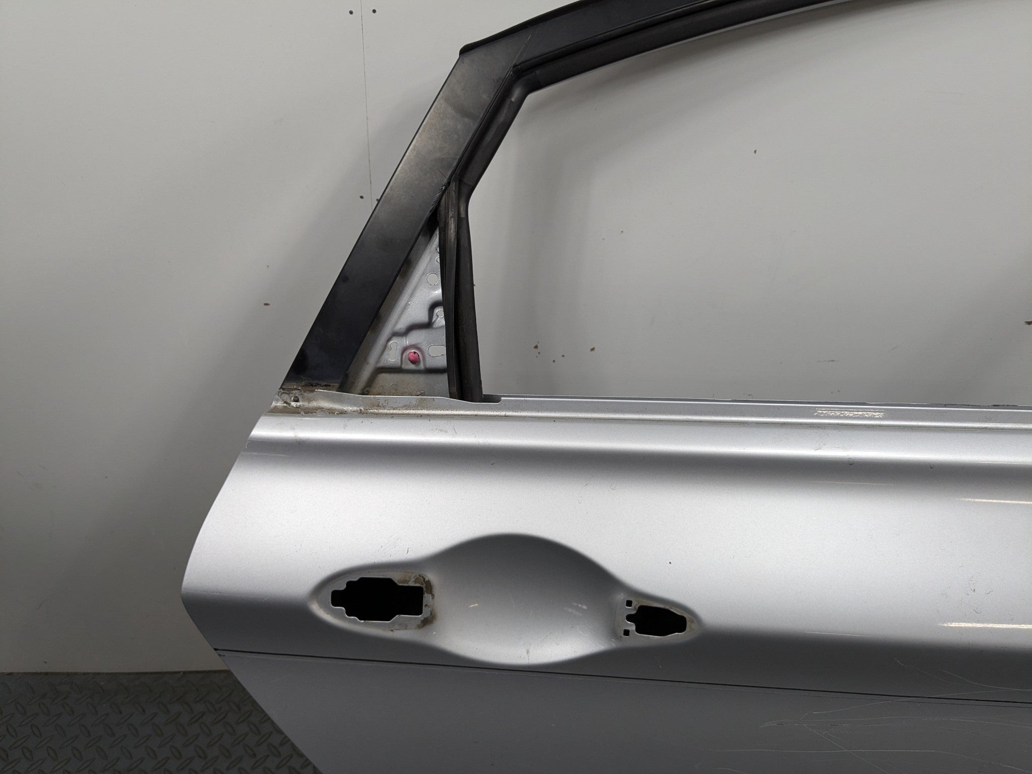 11-13 HYUNDAI SONATA OEM DOOR SHELL PANEL RADIANT SILVER REAR RIGHT PASSENGER