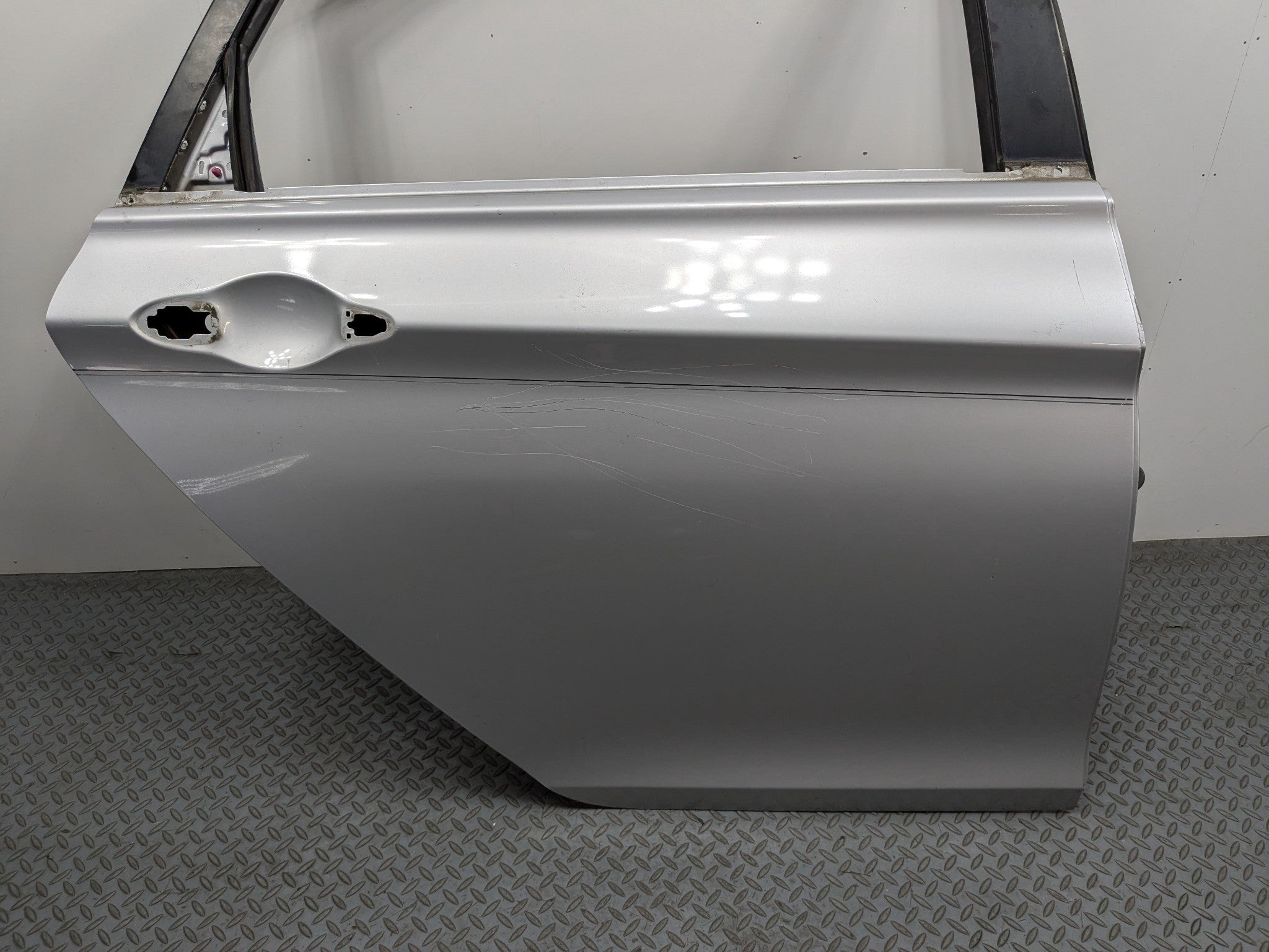 11-13 HYUNDAI SONATA OEM DOOR SHELL PANEL RADIANT SILVER REAR RIGHT PASSENGER