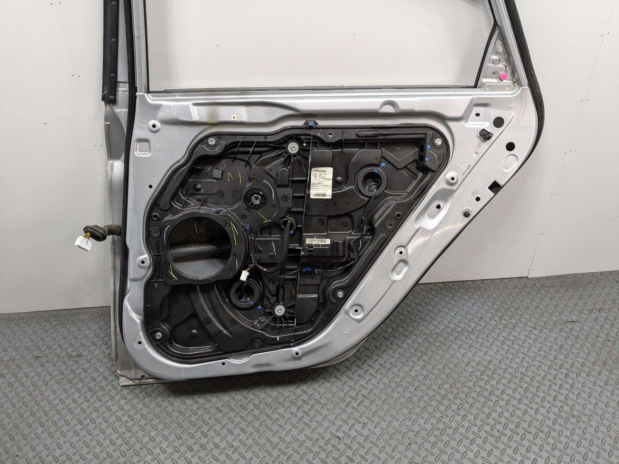 11-13 HYUNDAI SONATA OEM DOOR SHELL PANEL RADIANT SILVER REAR RIGHT PASSENGER