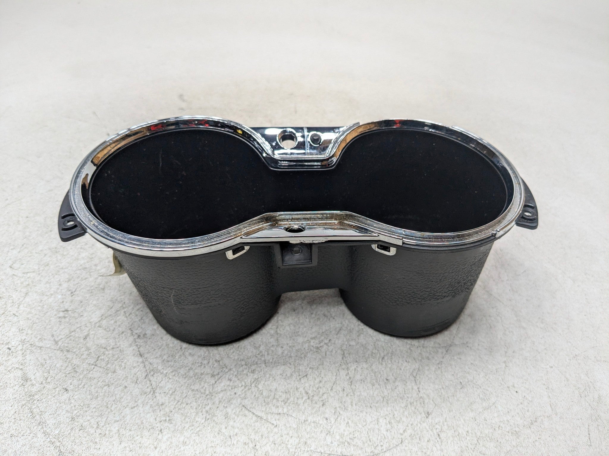 2011 - 2013 HYUNDAI SONATA OEM DUAL CUP HOLDER BLACK INSERT CENTER CONSOLE FRONT