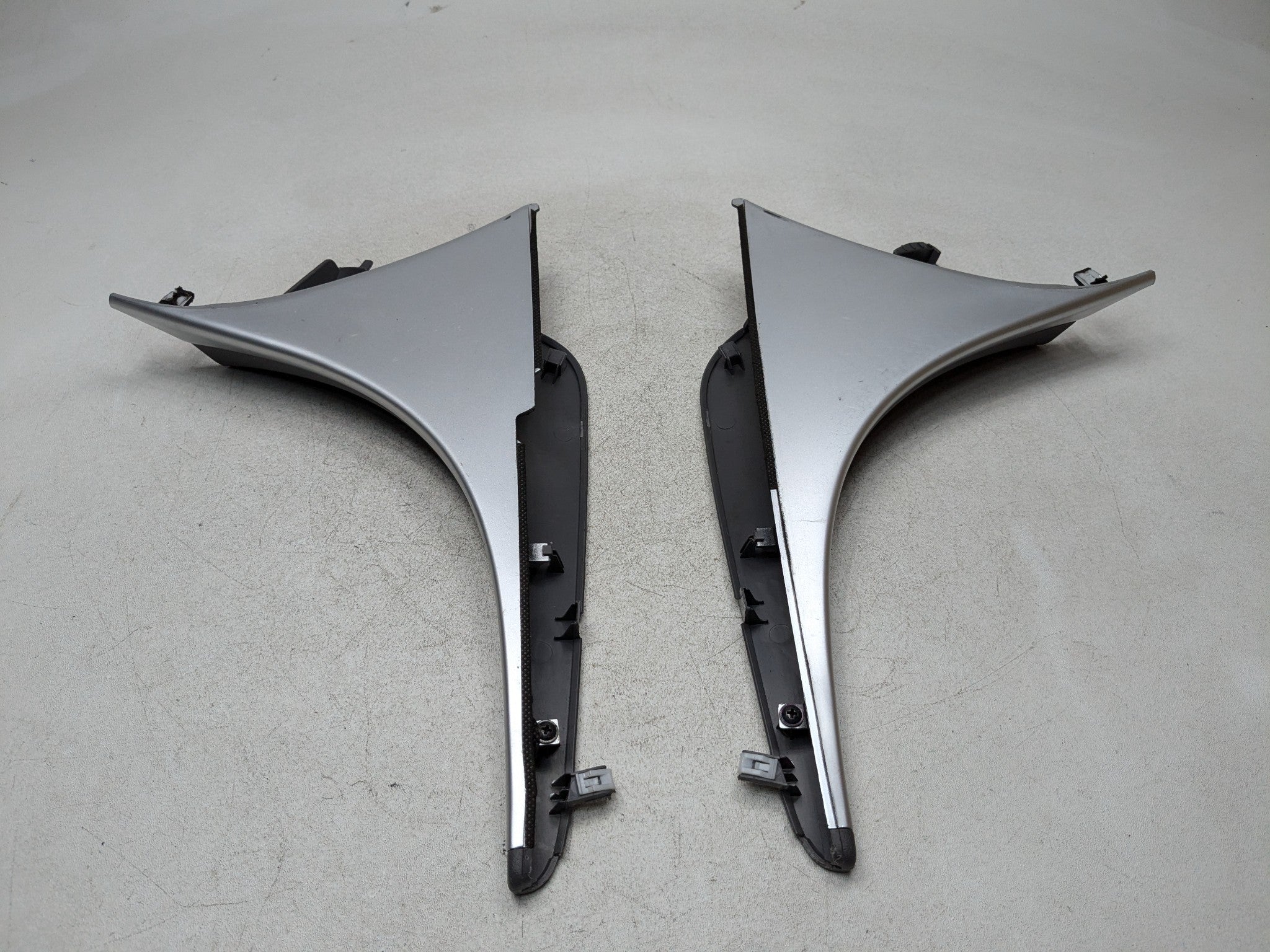 11 - 13 HYUNDAI SONATA OEM CENTER CONSOLE LEFT AND RIGHT SIDE MOULDING TRIM SET