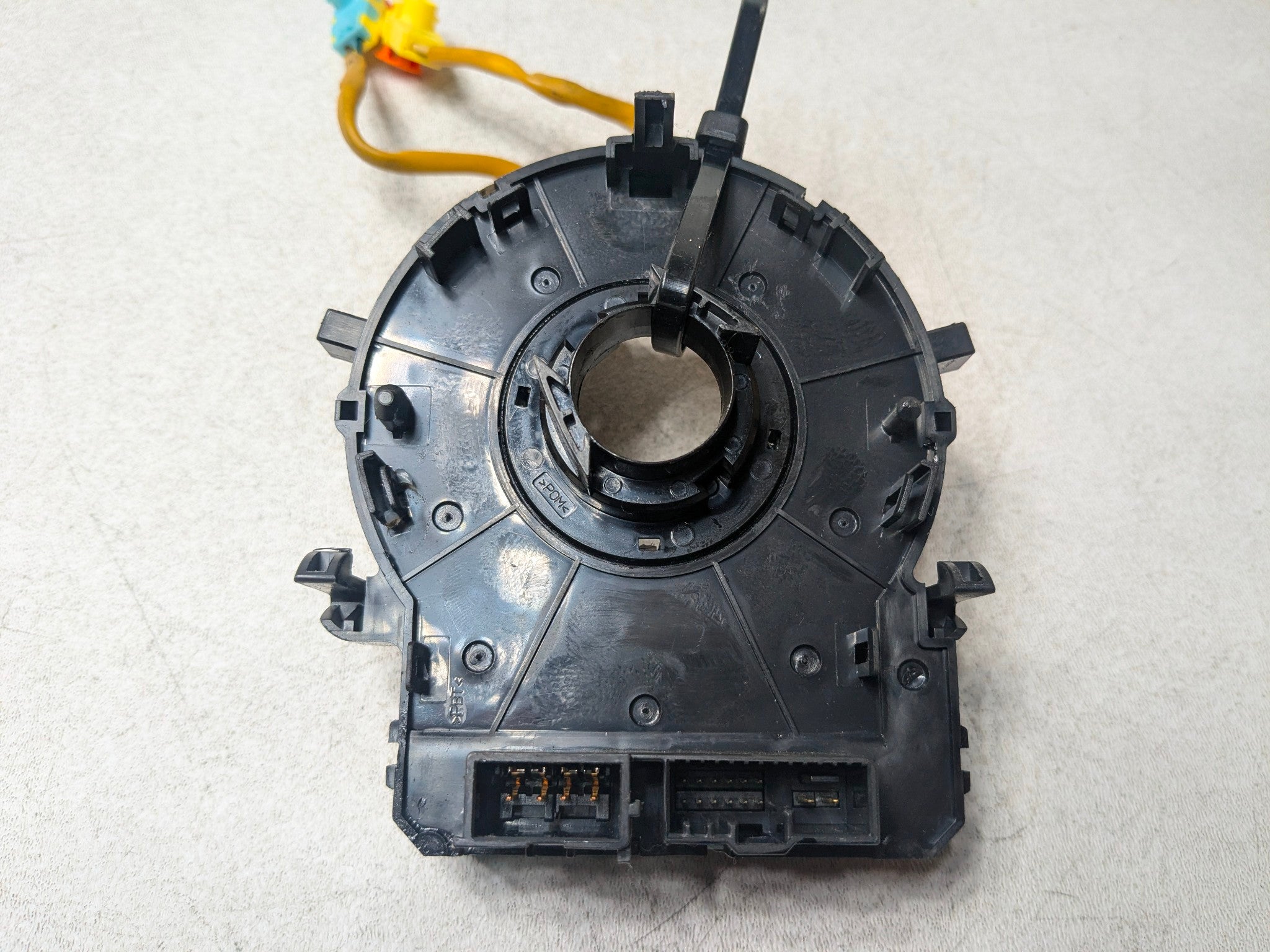 13 - 16 HYUNDAI SANTA FE OEM CLOCKSPRING SRS WITH ANGLE SENSOR STEERING WHEEL