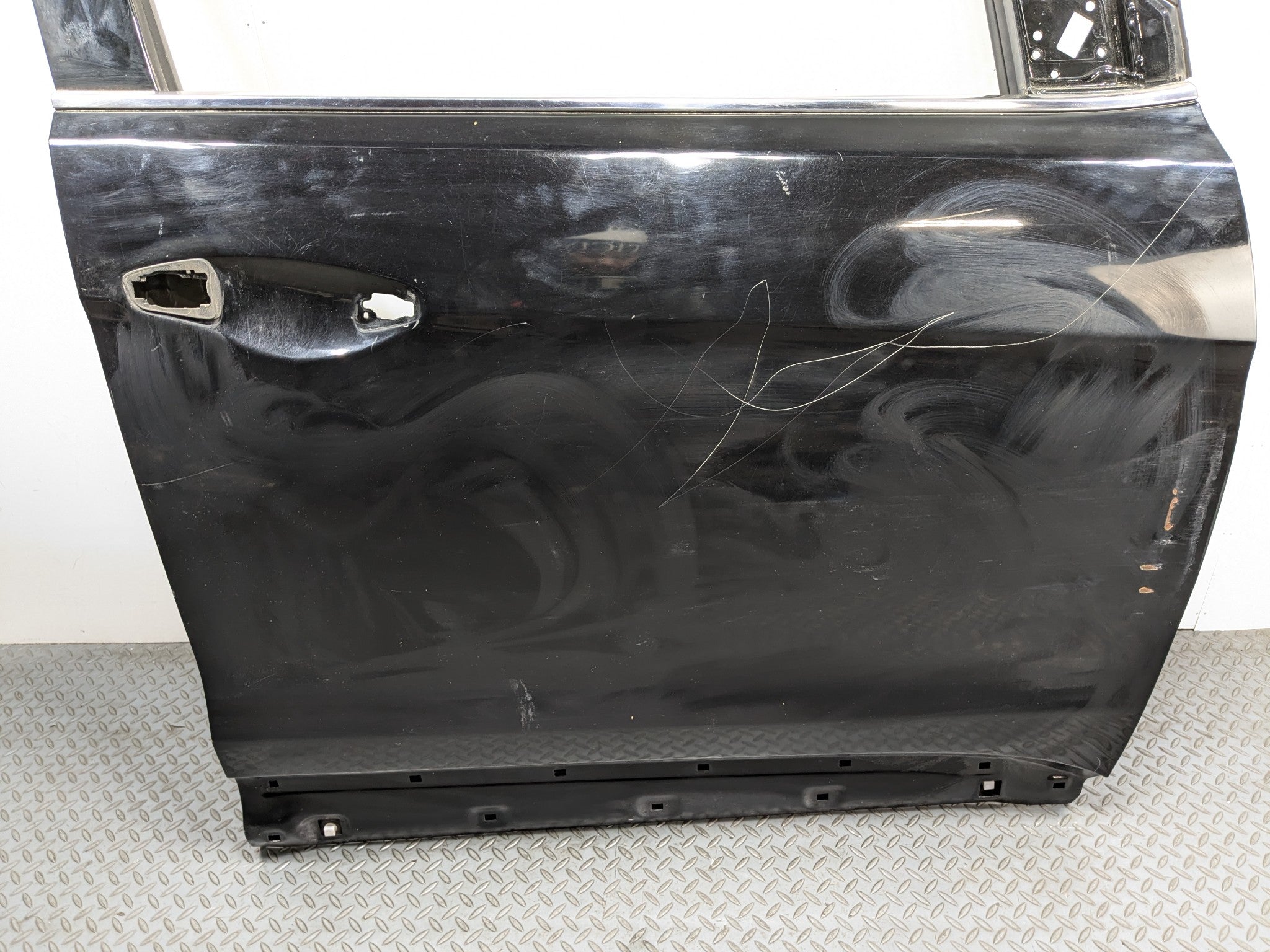 13 - 16 HYUNDAI SANTA FE OEM DOOR SHELL PANEL FRONT RIGHT PASSENGER SIDE BLACK