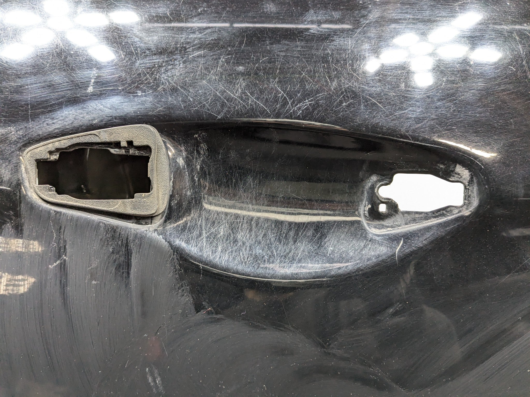 13 - 16 HYUNDAI SANTA FE OEM DOOR SHELL PANEL FRONT RIGHT PASSENGER SIDE BLACK