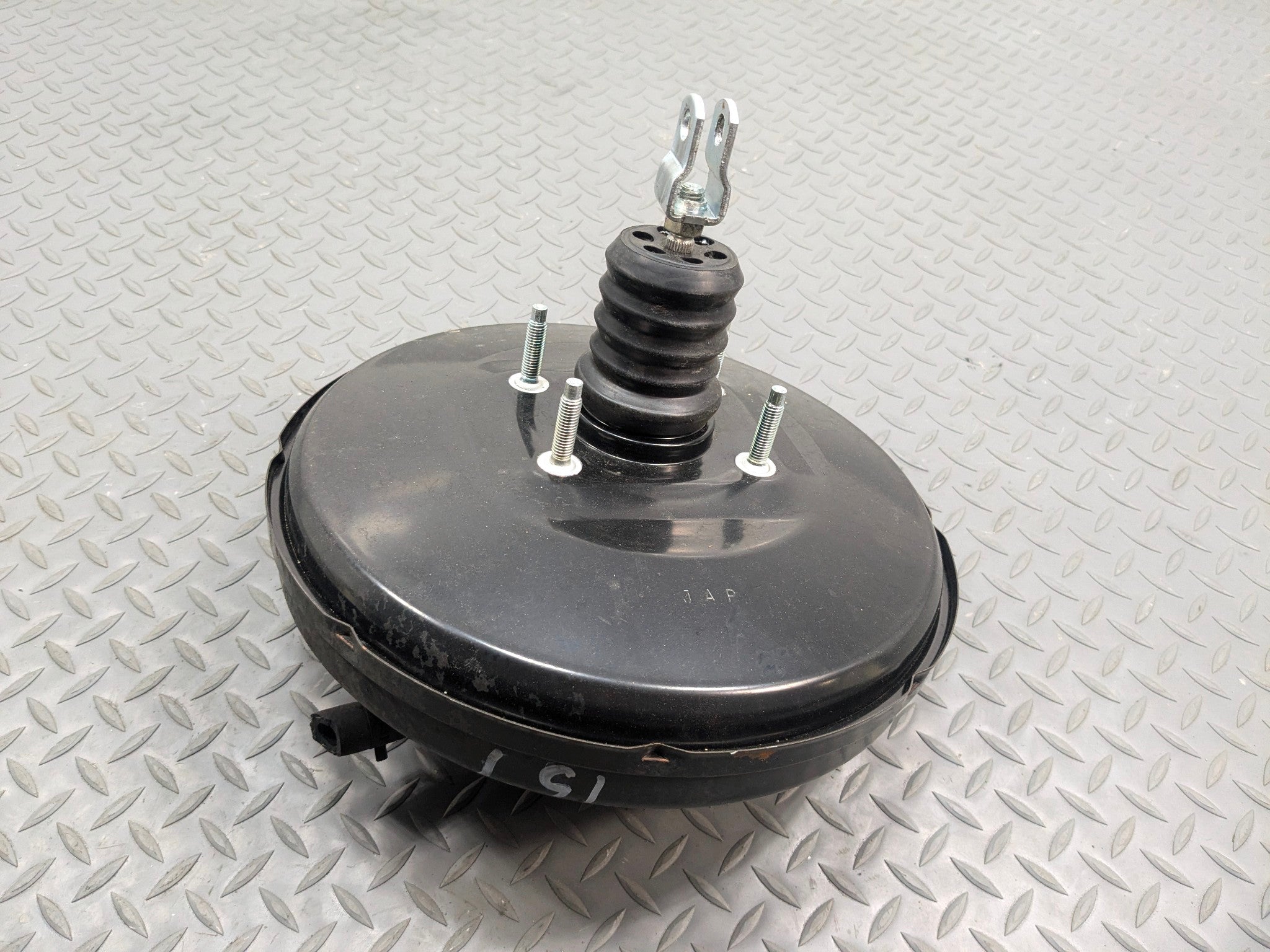 13-16 HYUNDAI SANTA FE OEM POWER BRAKE BOOSTER ASSEMBLY WITHOUT MASTER CYLINDER