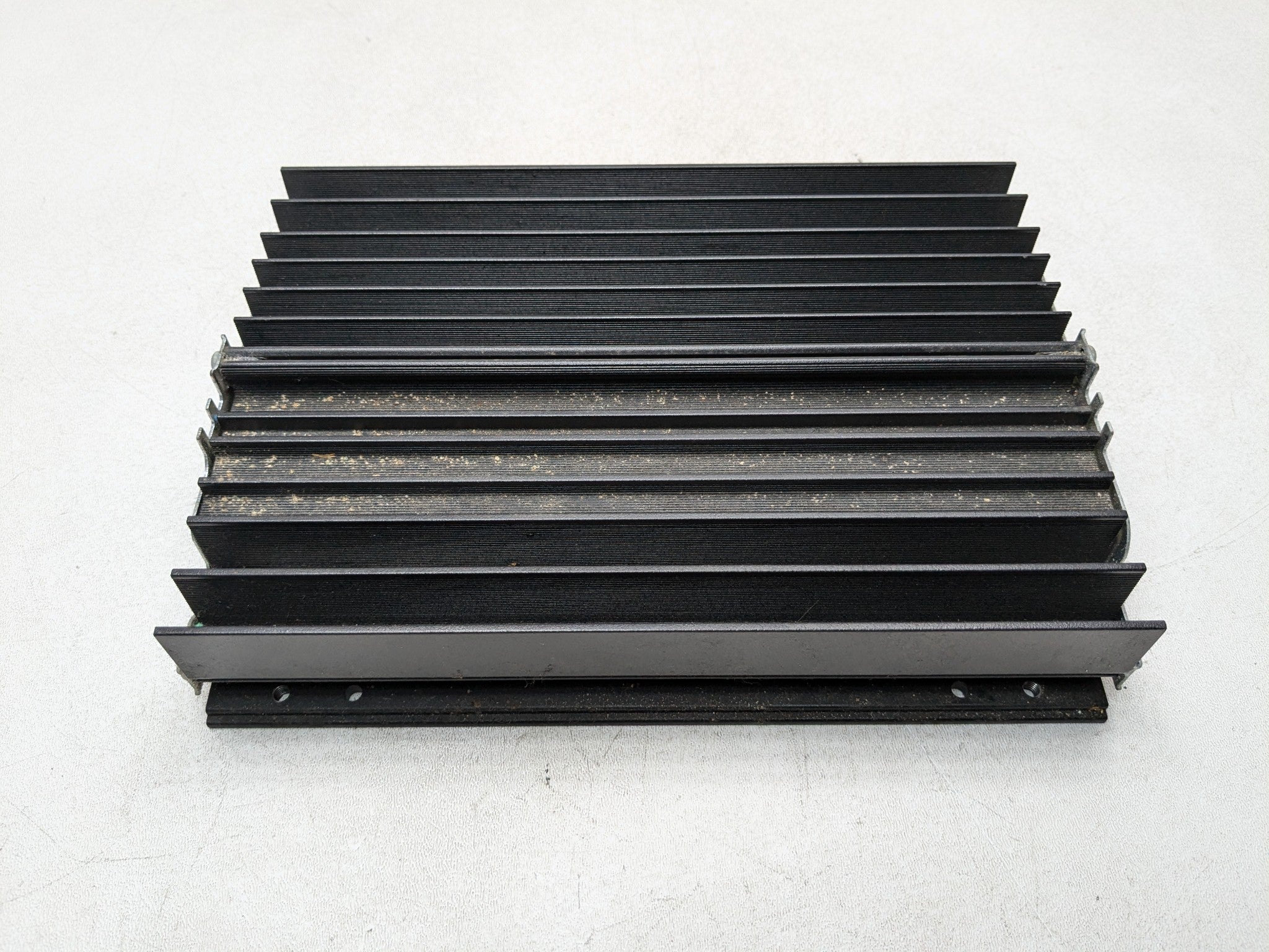 13 - 16 HYUNDAI SANTA FE OEM RADIO STEREO AMPLIFIER AUDIO AND VISUAL EQUIPMENT