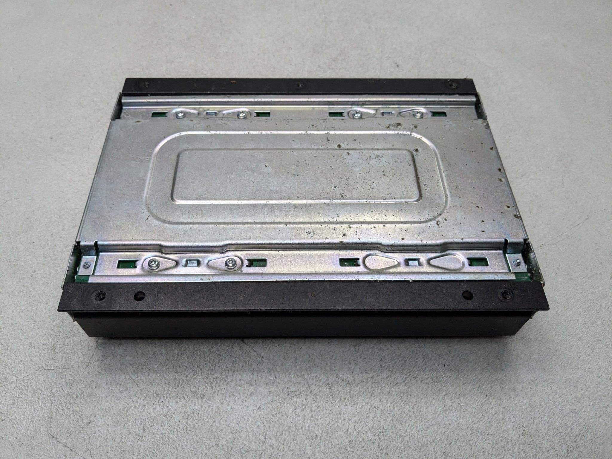 13 - 16 HYUNDAI SANTA FE OEM RADIO STEREO AMPLIFIER AUDIO AND VISUAL EQUIPMENT