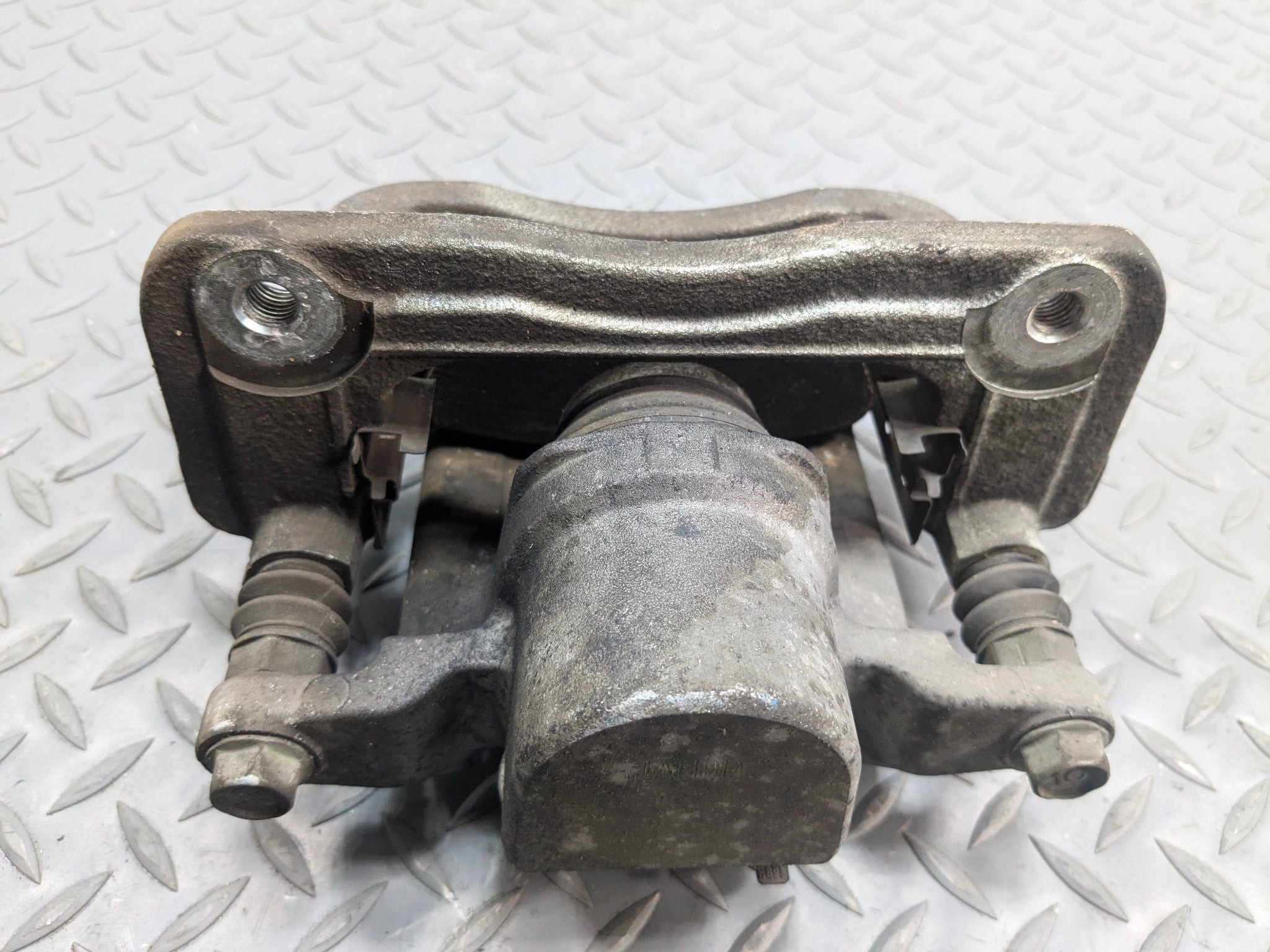 13 - 16 HYUNDAI SANTA FE OEM BRAKE CALIPER ASSEMBLY REAR RIGHT PASSENGER SIDE