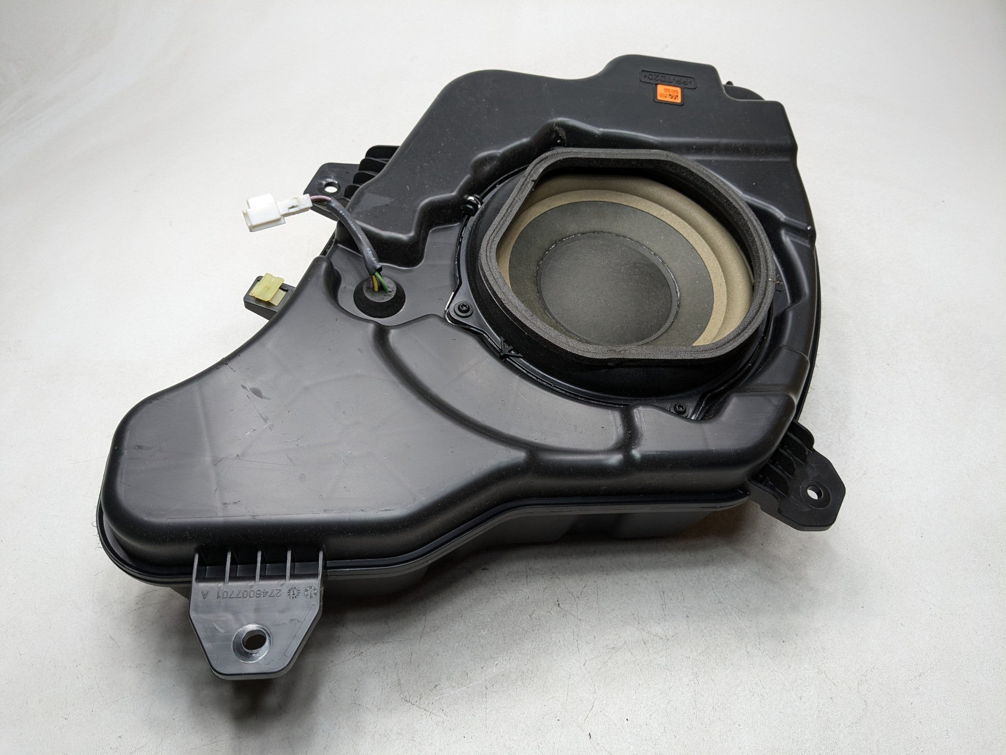 2013 - 2016 HYUNDAI SANTA FE OEM BASS SUBWOOFER AUDIO SOUND STEREO SPEAKER