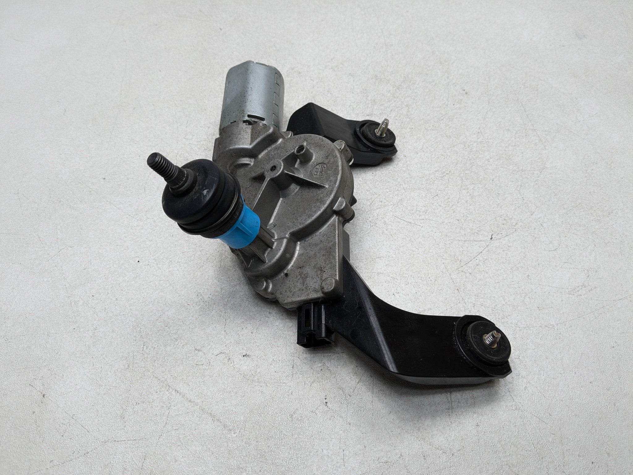 13 - 2016 HYUNDAI SANTA FE OEM LWB WIPER MOTOR REAR TAILGATE WASHER WINDOW GLASS