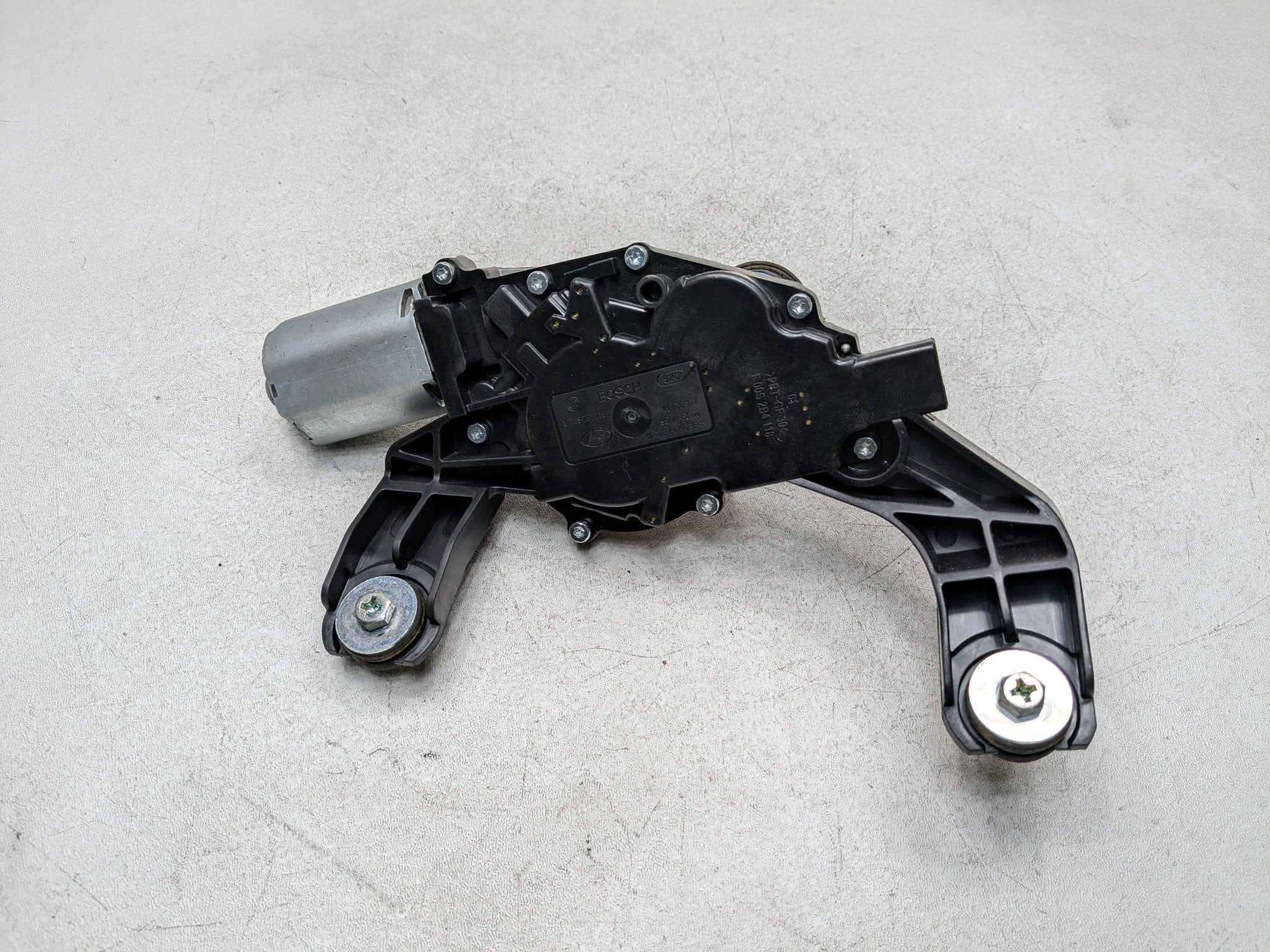 13 - 2016 HYUNDAI SANTA FE OEM LWB WIPER MOTOR REAR TAILGATE WASHER WINDOW GLASS