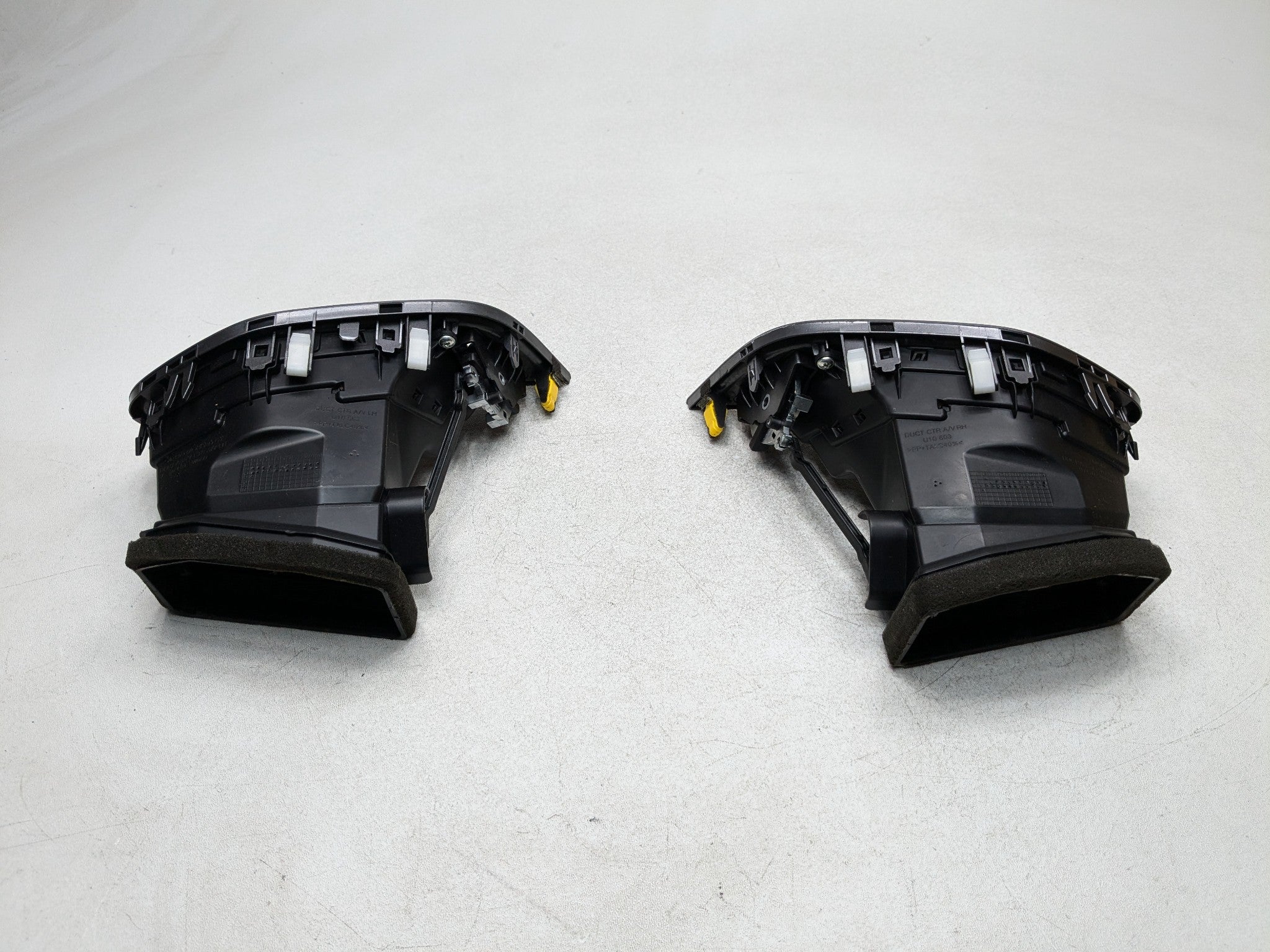 13-16 HYUNDAI SANTA FE OEM DASH AC HEATER VENTS FRONT CENTER LEFT AND RIGHT SIDE