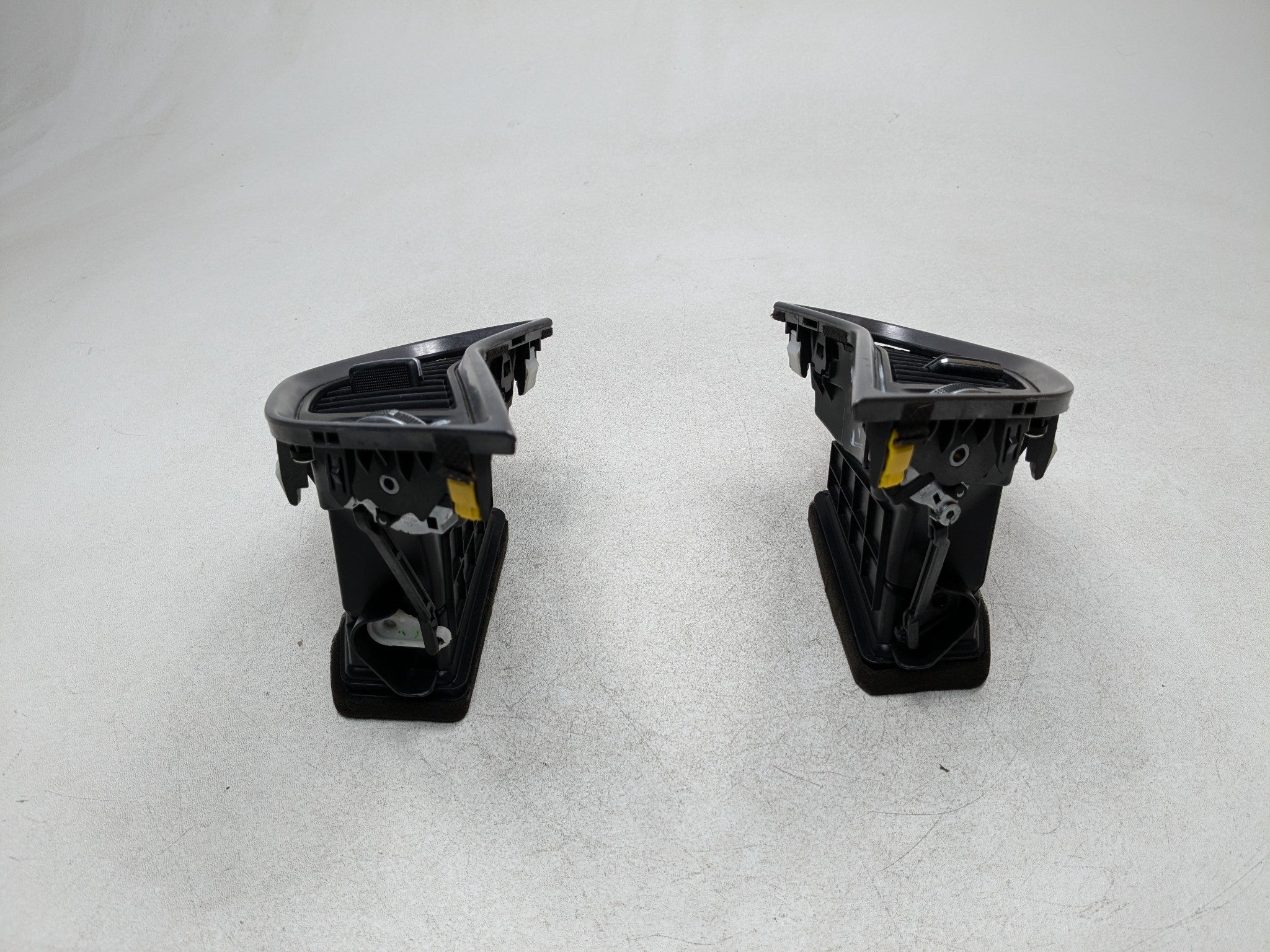 13-16 HYUNDAI SANTA FE OEM DASH AC HEATER VENTS FRONT CENTER LEFT AND RIGHT SIDE