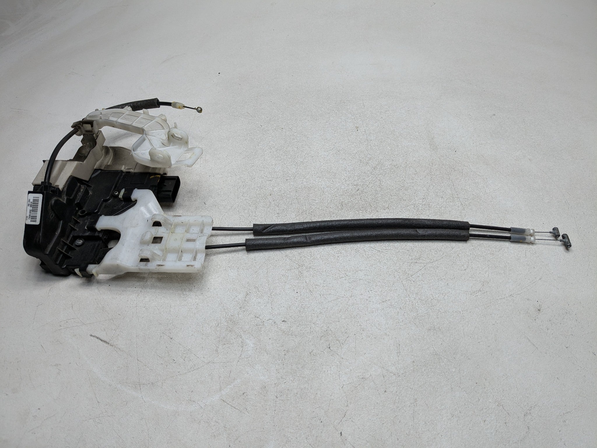 13 - 16 HYUNDAI SANTA FE OEM DOOR LOCK LATCH ACTUATOR FRONT RIGHT PASSENGER SIDE
