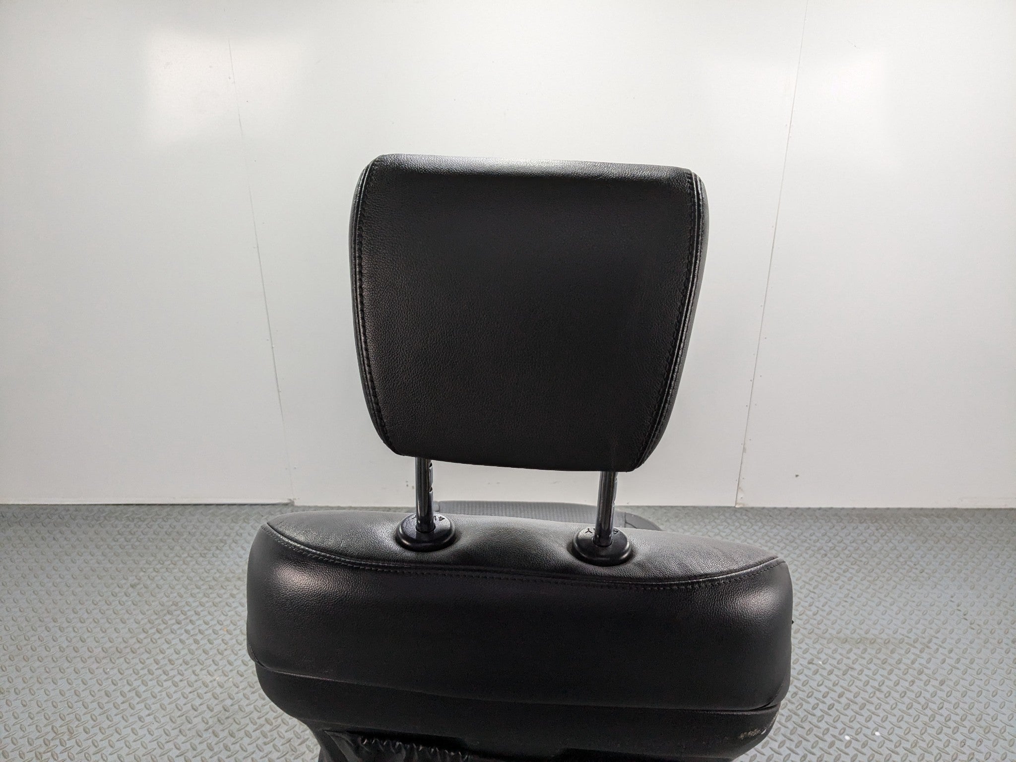 13 - 16 HYUNDAI SANTA FE OEM SEAT ASSEMBLY BLACK LEATHER FRONT RIGHT PASSENGER