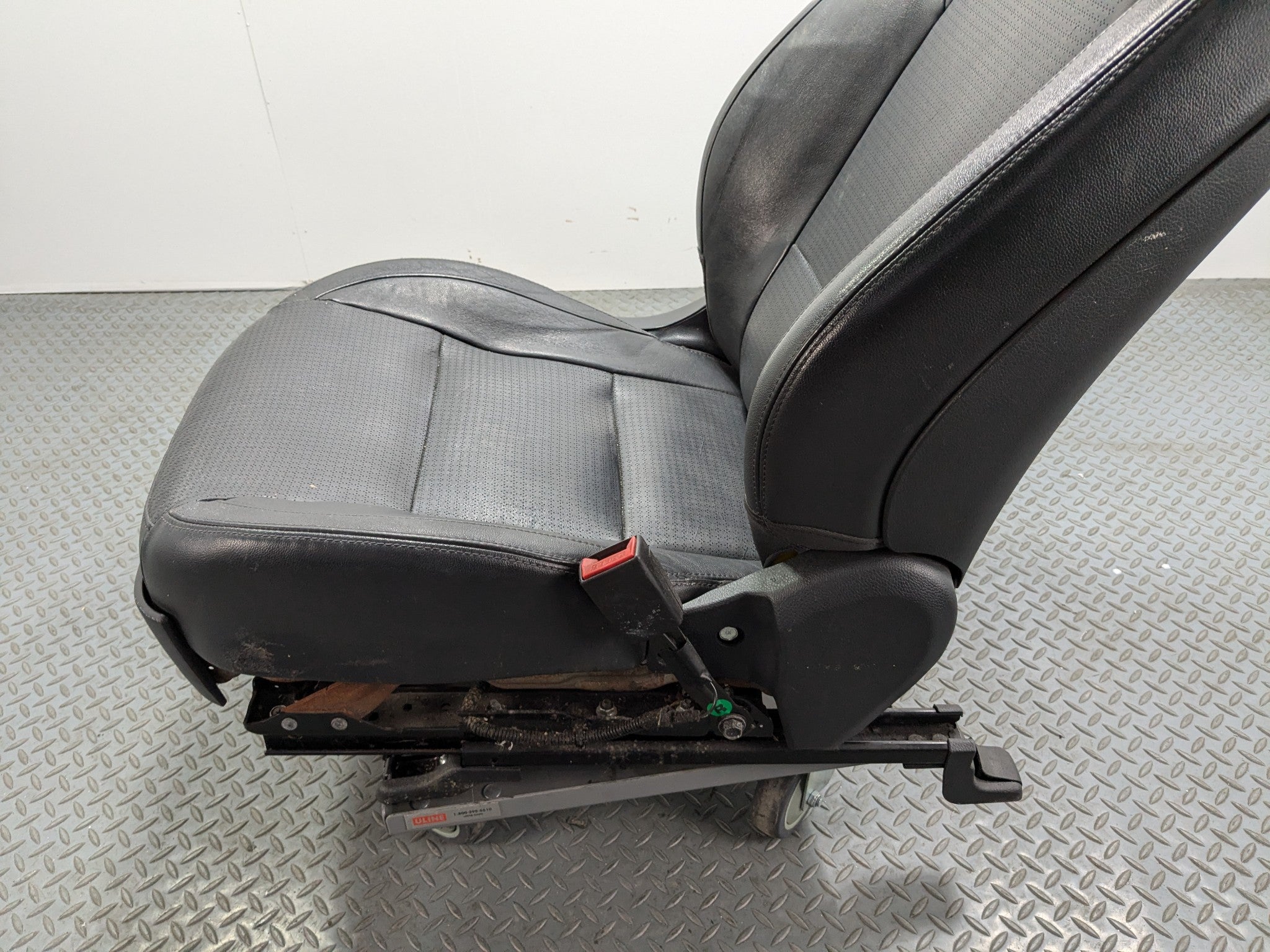 13 - 16 HYUNDAI SANTA FE OEM SEAT ASSEMBLY BLACK LEATHER FRONT RIGHT PASSENGER